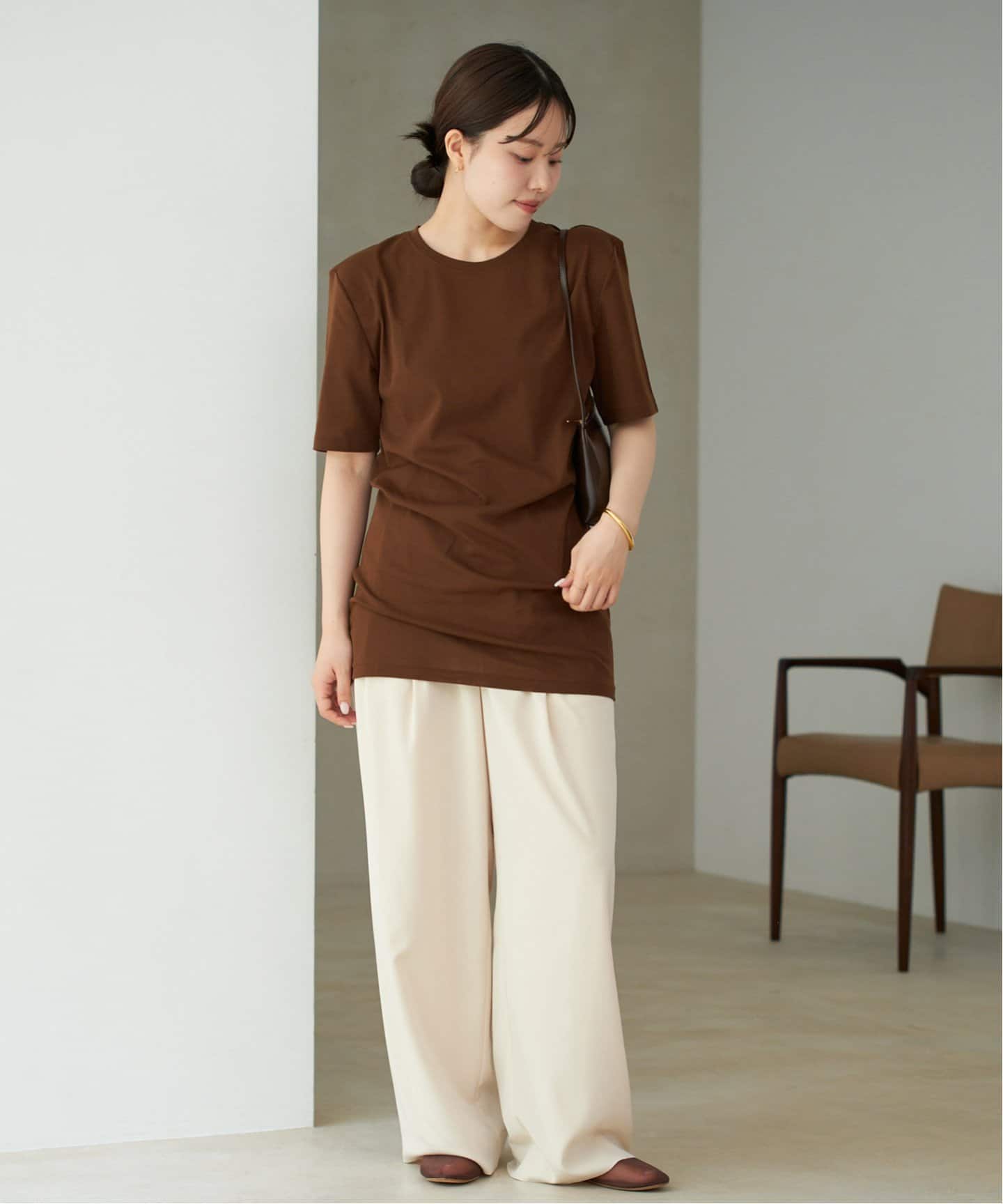 予約》SQUARE SHOULDER H/S Tシャツ（Tシャツ／カットソー