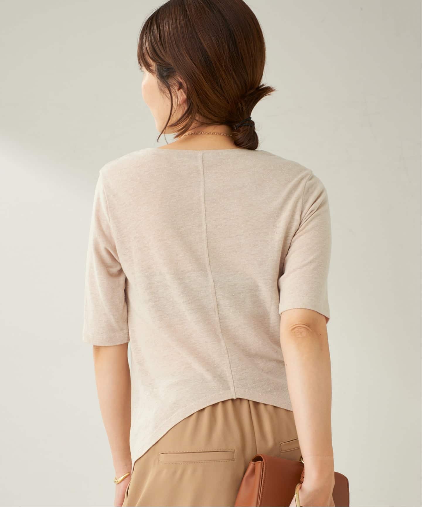 Back hem point Tシャツ