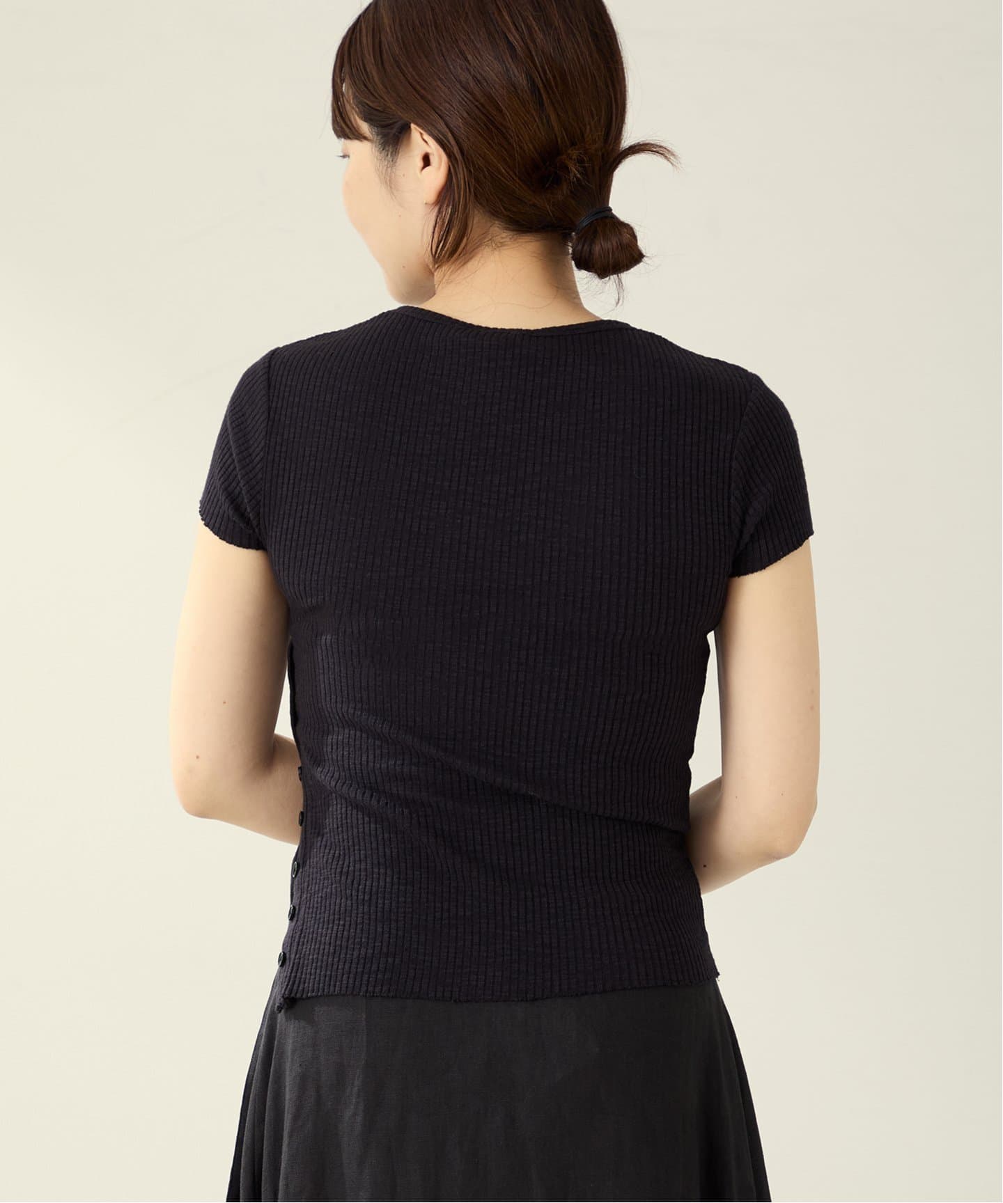 新品☆ le/ル SIDE BUTTON SLITトップス plage le / ル SIDE BUTTON SLIT トップス（Tシャツ／カットソー