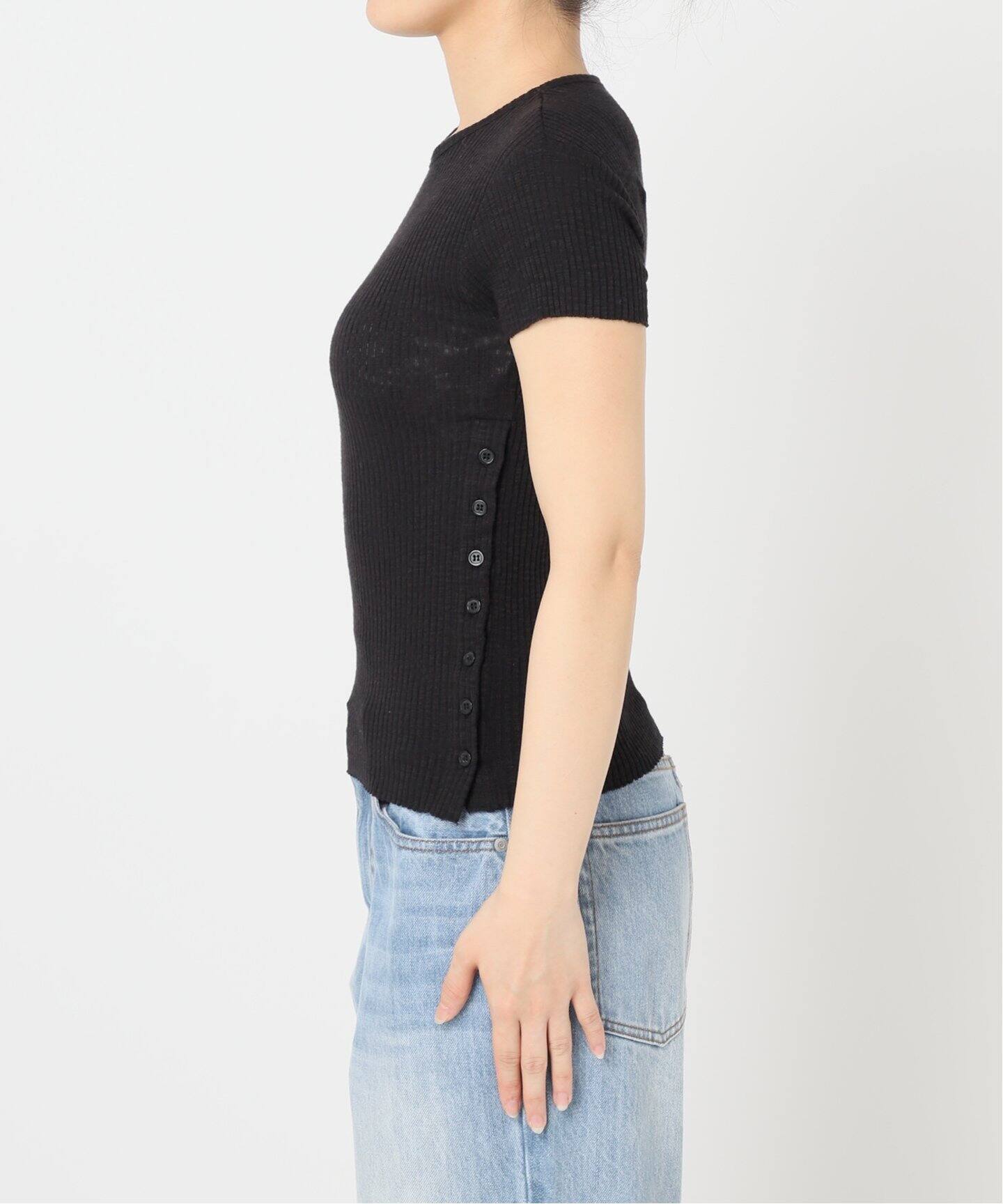 新品☆ le/ル SIDE BUTTON SLITトップス plage le / ル SIDE BUTTON SLIT トップス（Tシャツ／カットソー