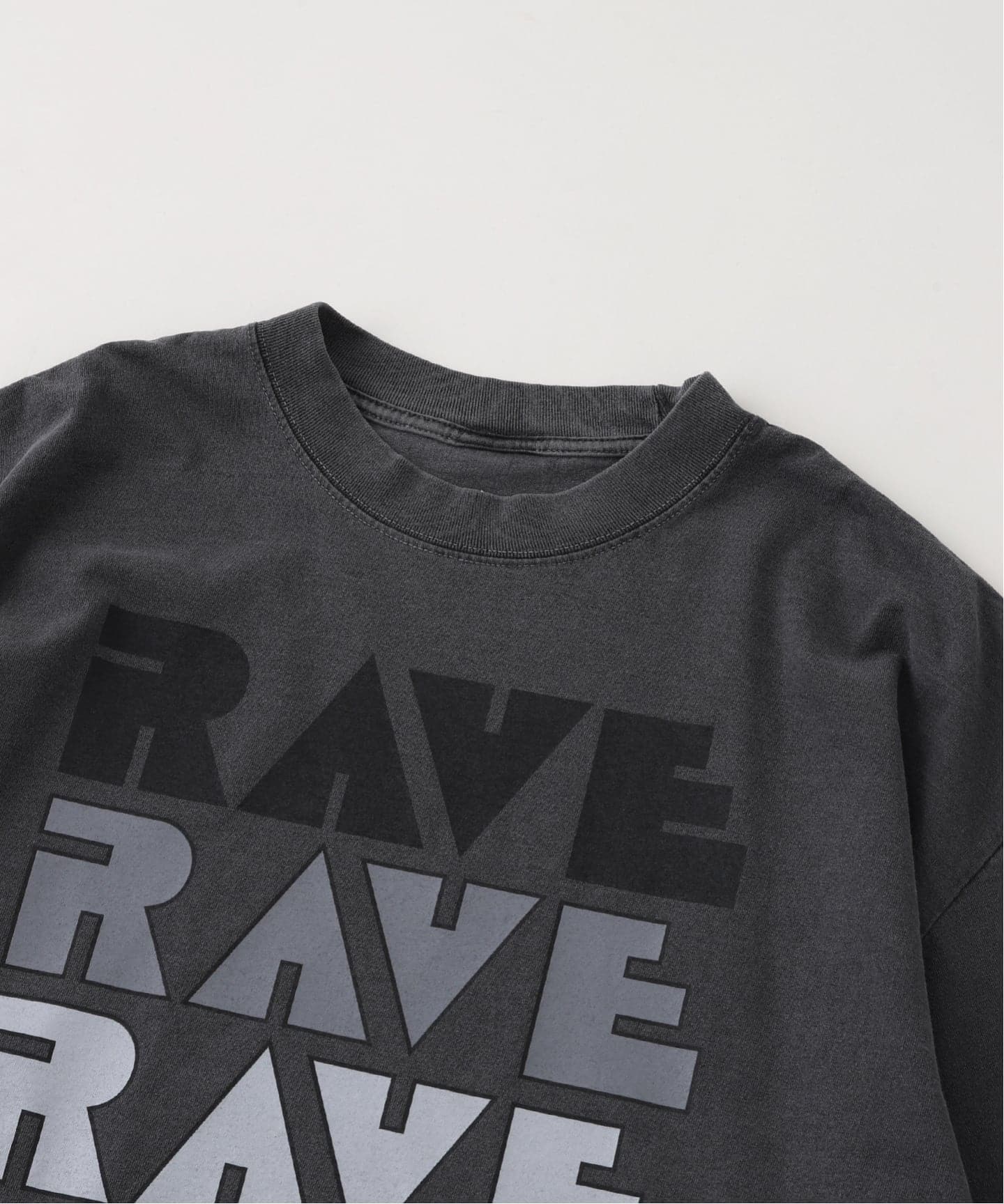 ISNESS MUSIC RAVE Tシャツ RAVE T-SHIRT | ISNESS MUSIC(イズネス ミュージック