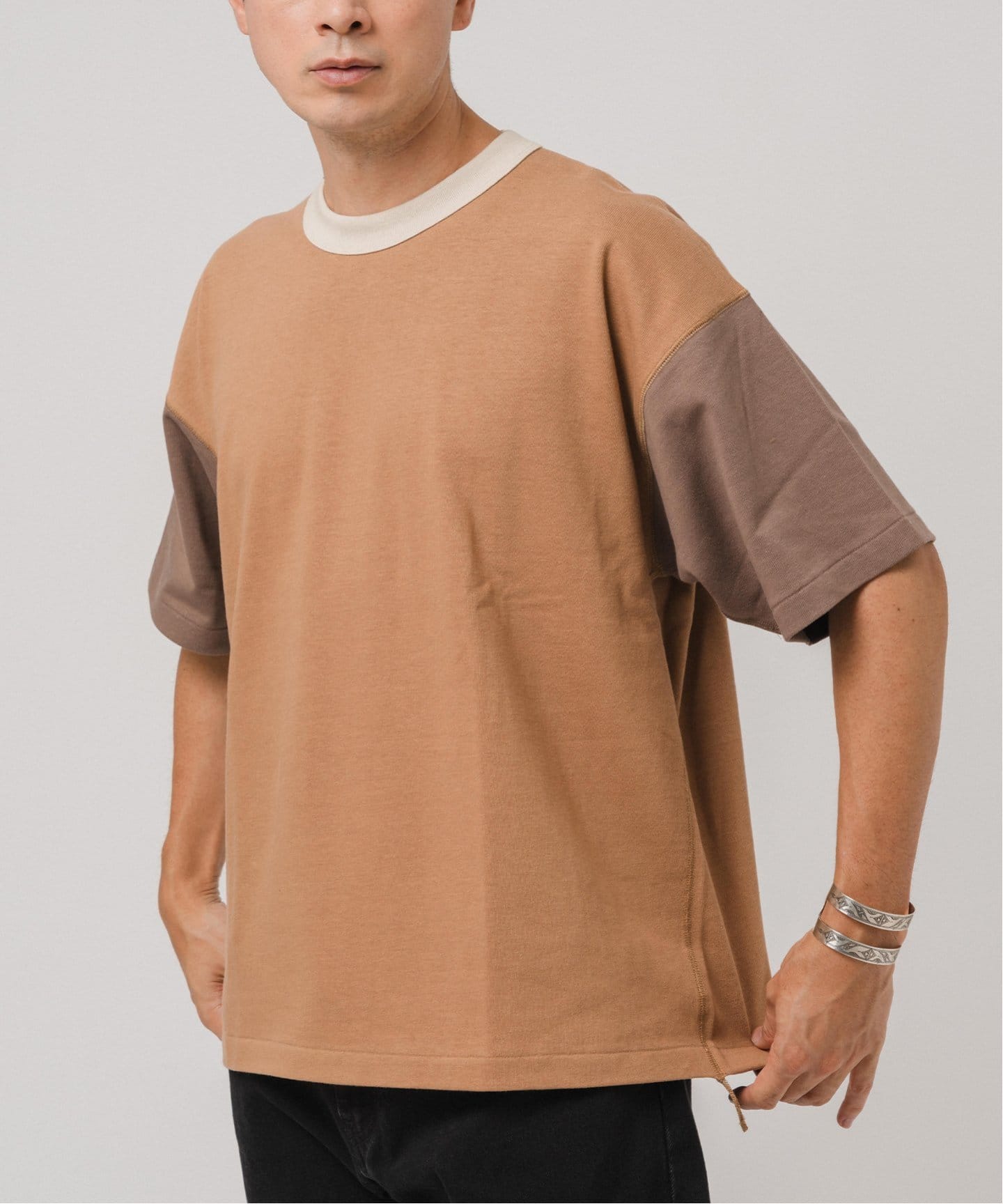 ETS.MATERIAUX(マテリオ) GOKUZYUKU パネル Tシャツ