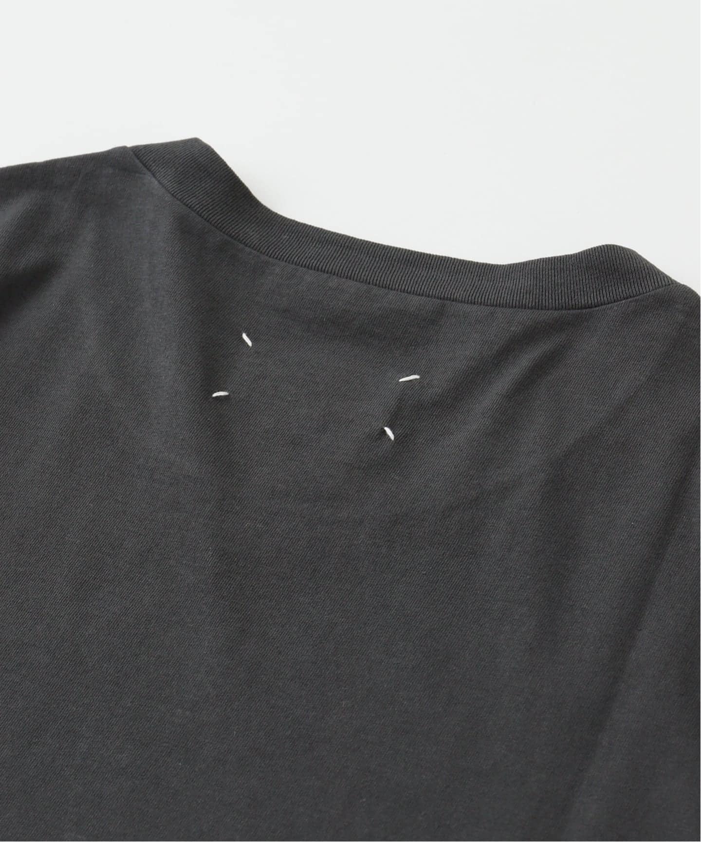 エディフィス（EDIFICE）/MAISON MARGIELA（メゾンマルジェラ） SYADOW CALENDAR LOGO TEE MAISON MARGIELA（メゾンマルジェラ） SYADOW CALENDAR LOGO TEE（T