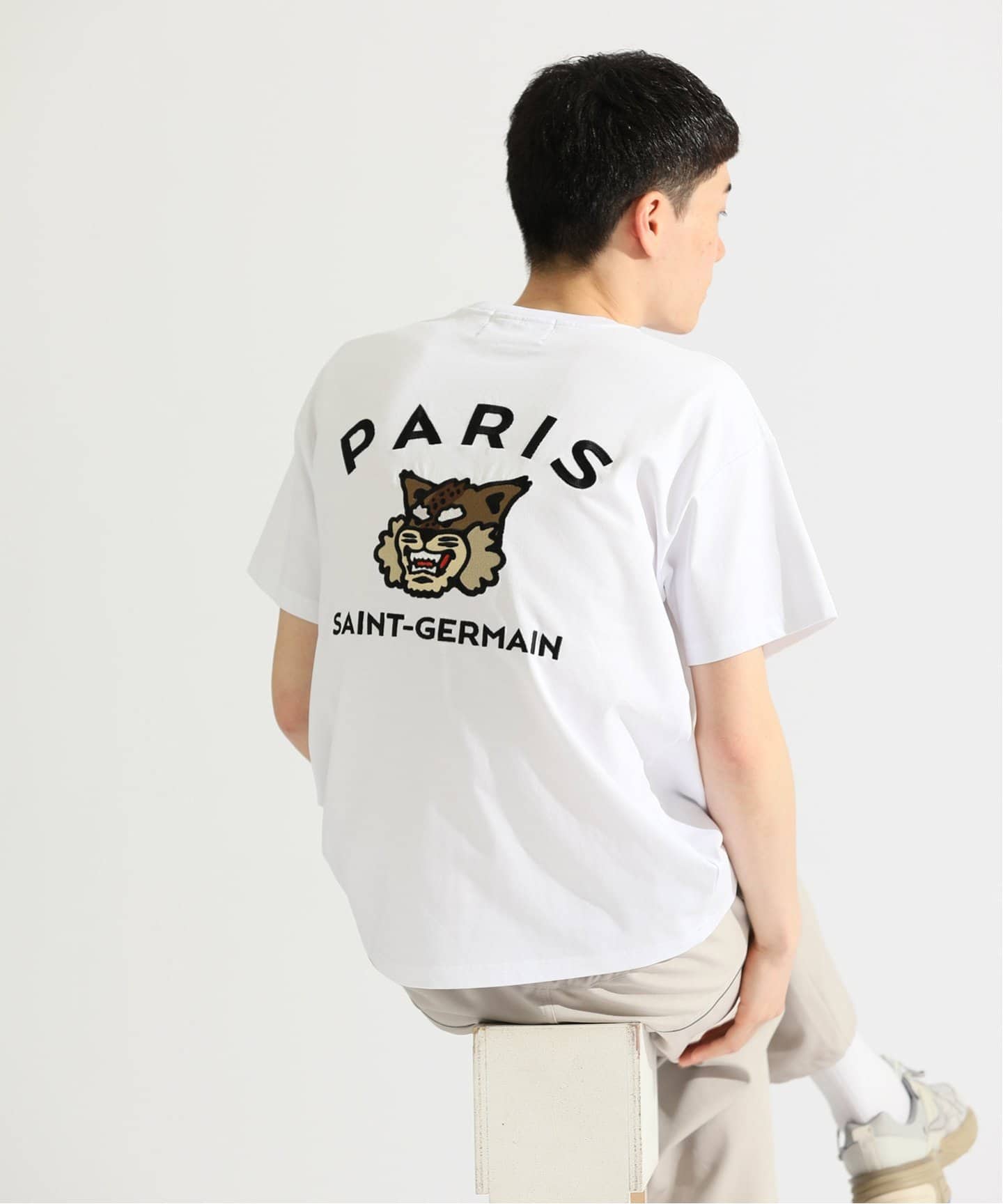 Paris Saint-Germain】カレッジロゴ刺しゅう Tシャツ（Tシャツ