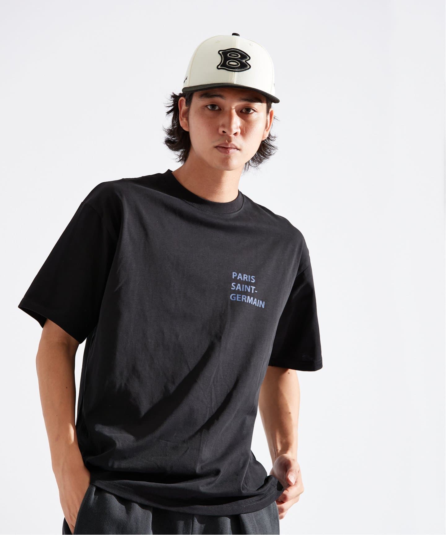 パリ・サンジェルマン ブラックTシャツ　2XL 定価¥9,020- NIKE パリサンジェルマン 25/26 クレスト ショートスリーブ T