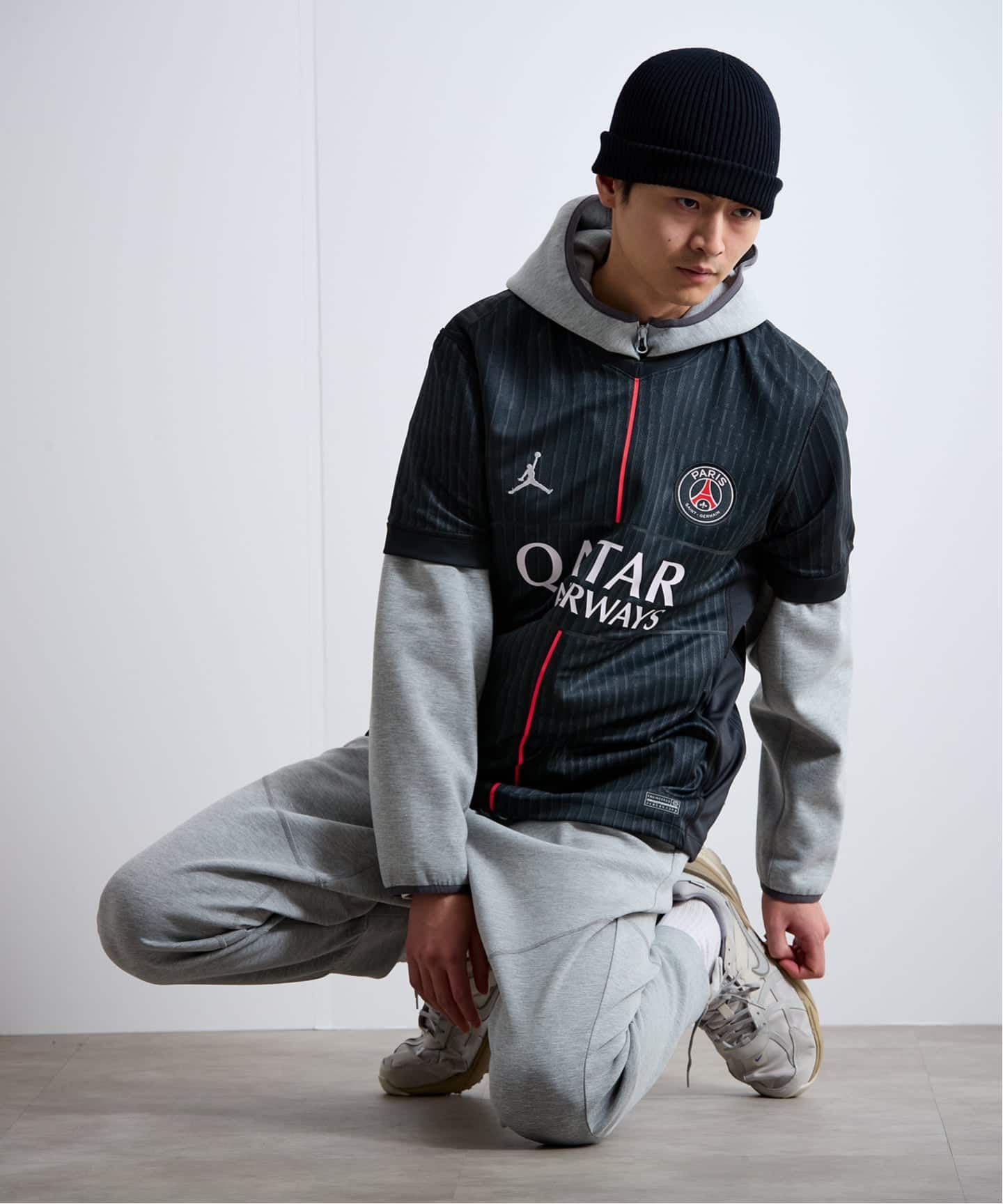 【レア】Nike Paris Saint-Germain ブラックシャツ JORDAN × Paris Saint-Germain】PSG M NK DFADV MATCH JSY SS 3R（T