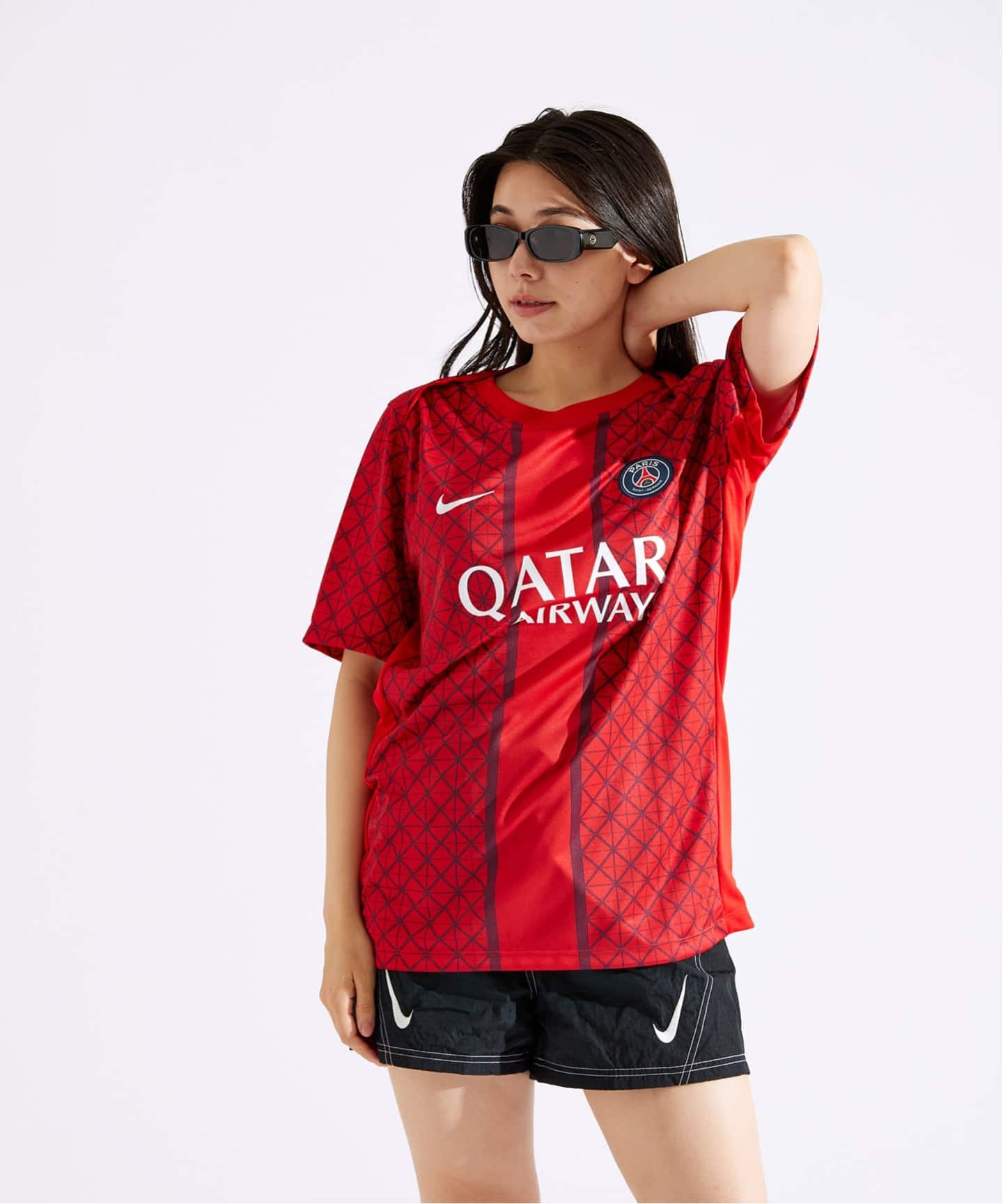 NIKE - カイリー様　ショートパンツ　US-XS  Pink、丸首長袖トップス　Navy カイリー様 ショートパンツ US-XS Pink、丸首長袖トップス Navy