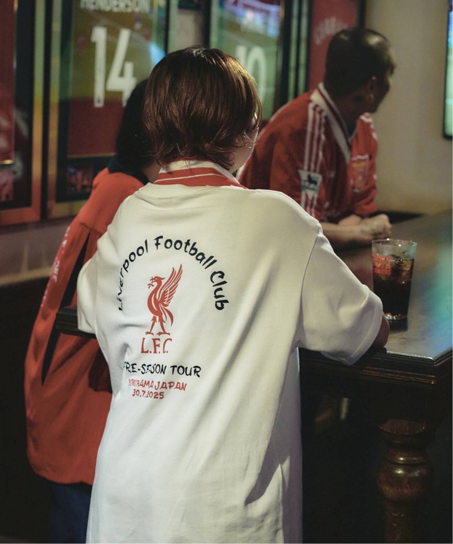 Liverpool FC / リバプール FC】 ASIAN FONT PRINT Tシャツ（Tシャツ