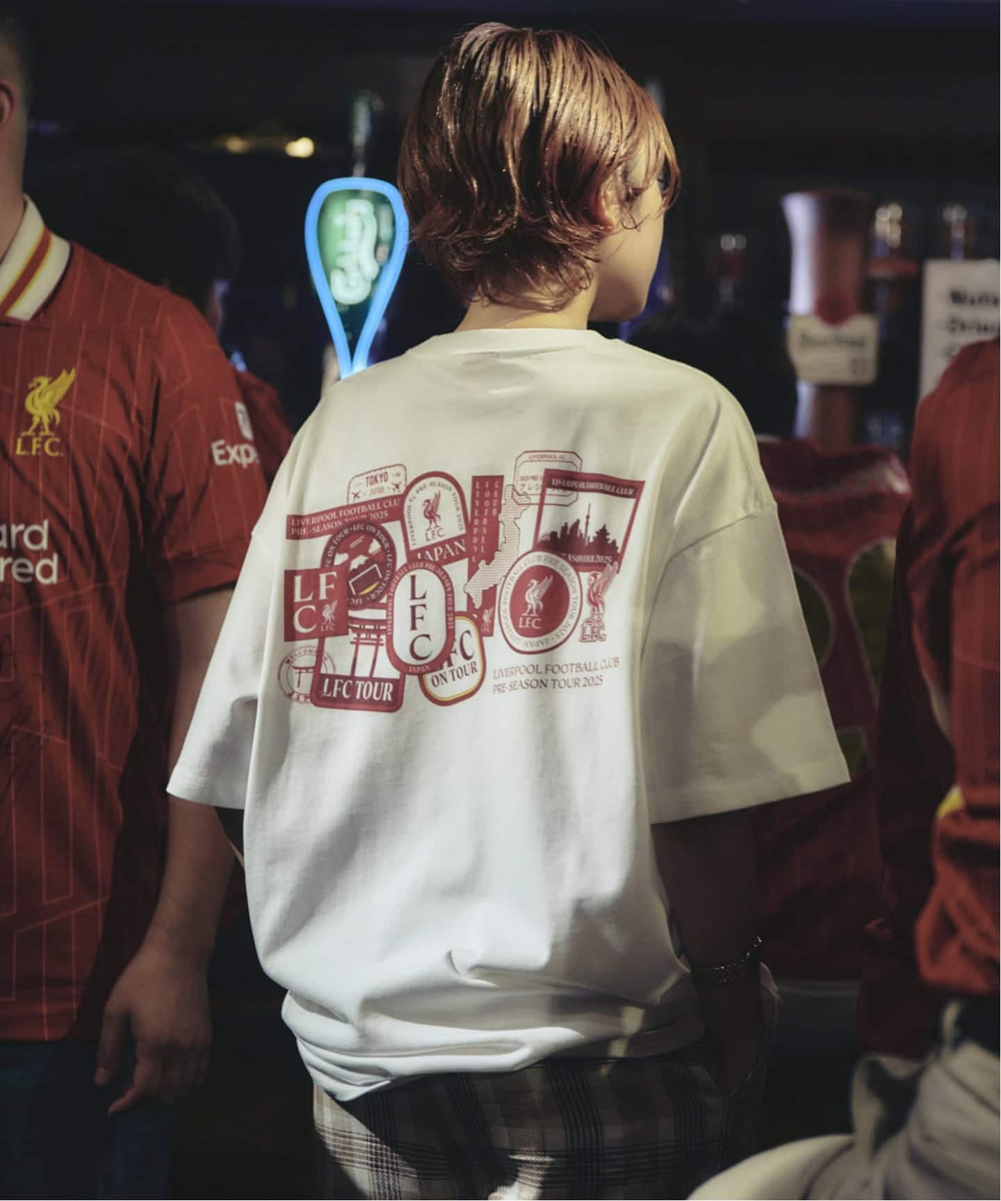 Liverpool FC / リバプール FC】WAPPEN BACK PRINT Tシャツ（Tシャツ