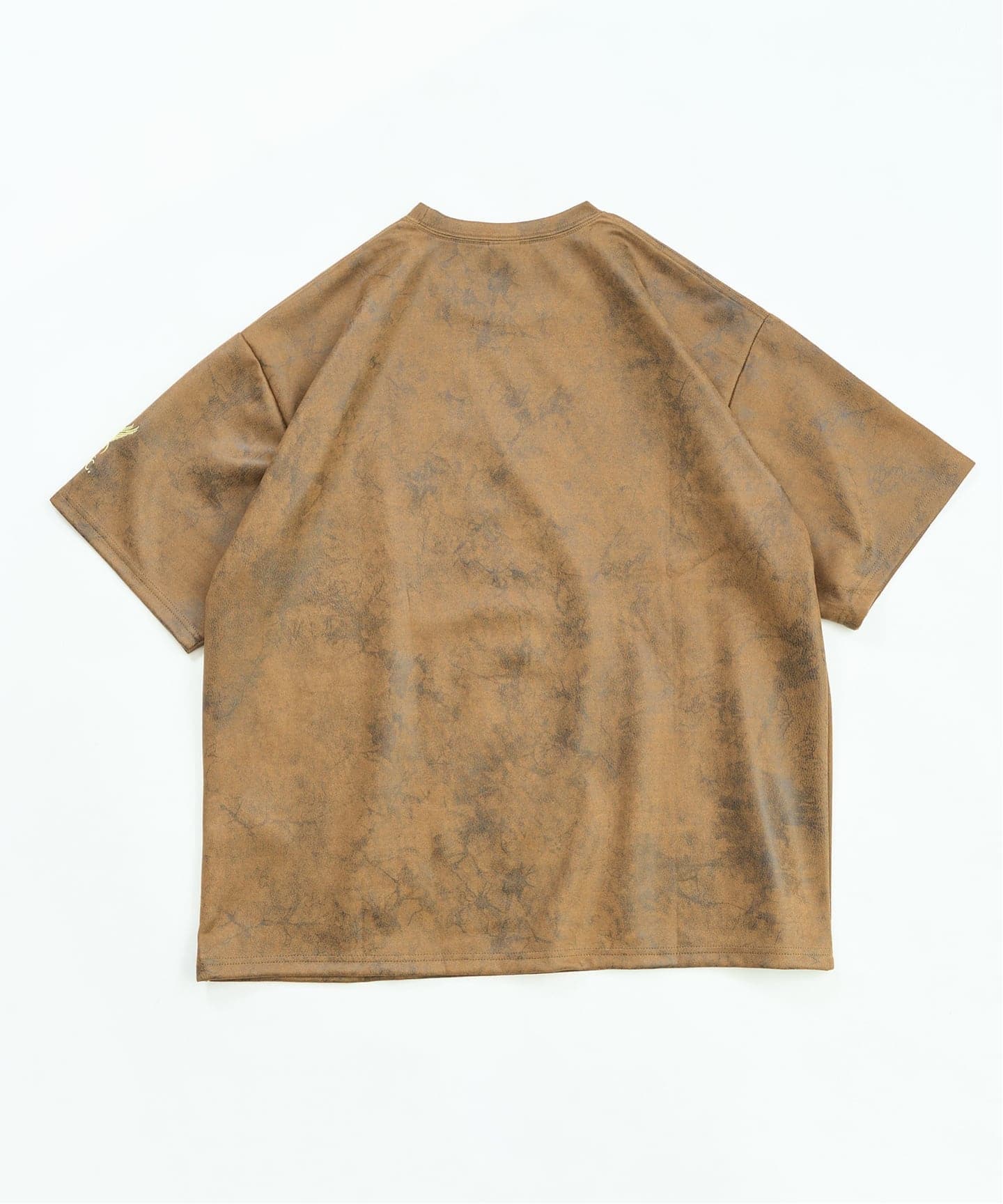 リヴァプールFC　FAKE LEATHER EMBOSS PRINT Tシャツ Liverpool FC / リバプール FC】FAKE LEATHER EMBOSS PRINT Tシャツ（T