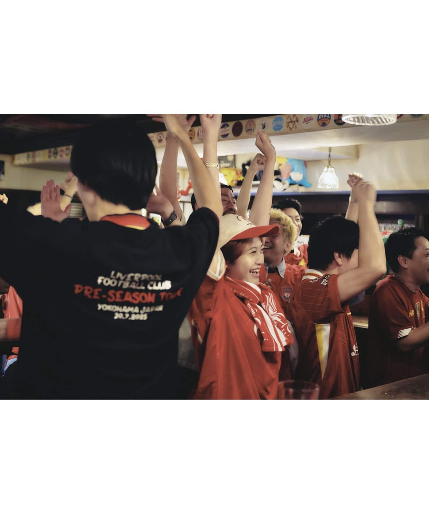 Liverpool FC / リバプール FC】FAKE LEATHER EMBOSS PRINT Tシャツ（T
