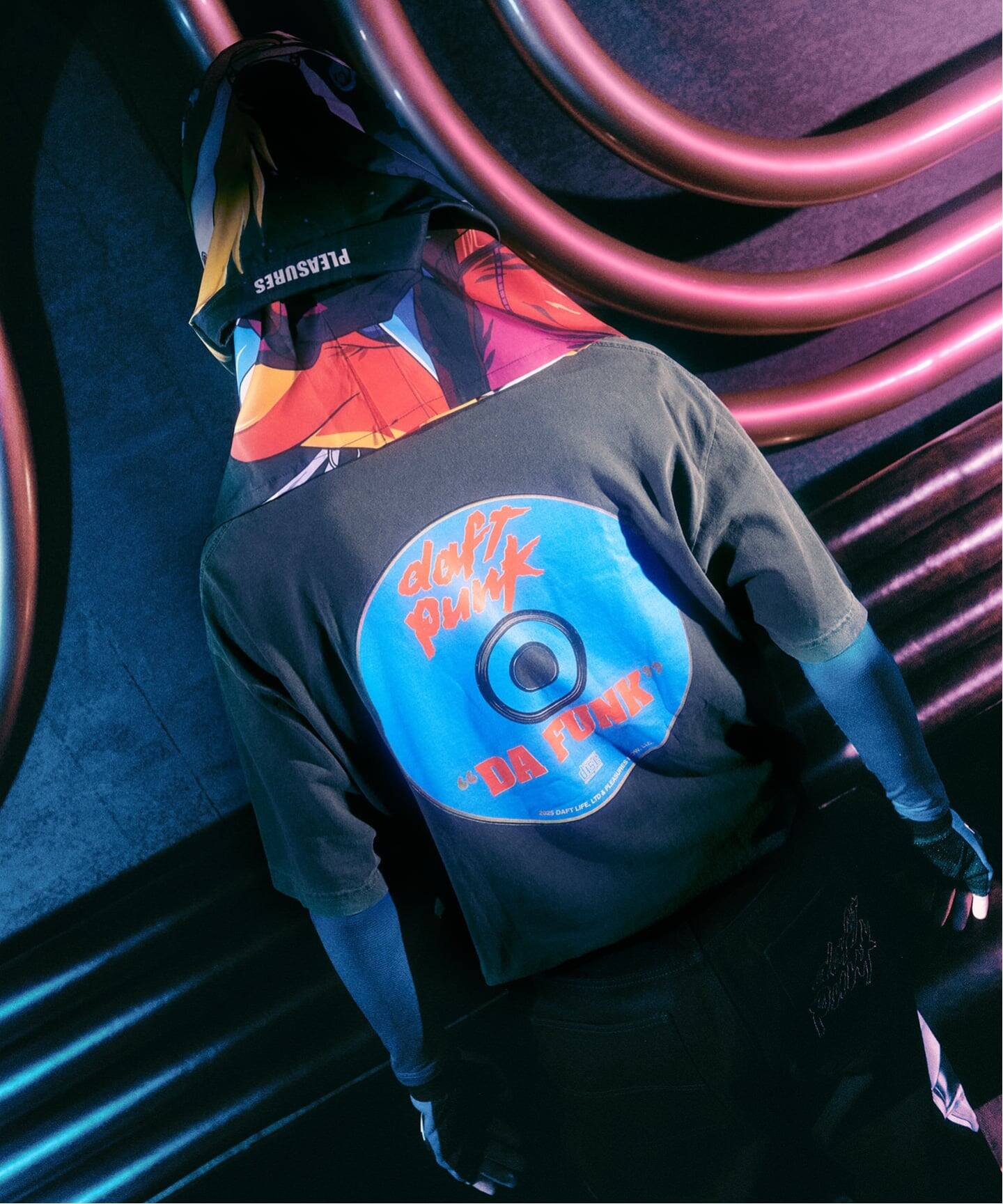 PLEASURES × DAFTPUNK DA FUNK T-SHIRT（Tシャツ／カットソー）｜WISM