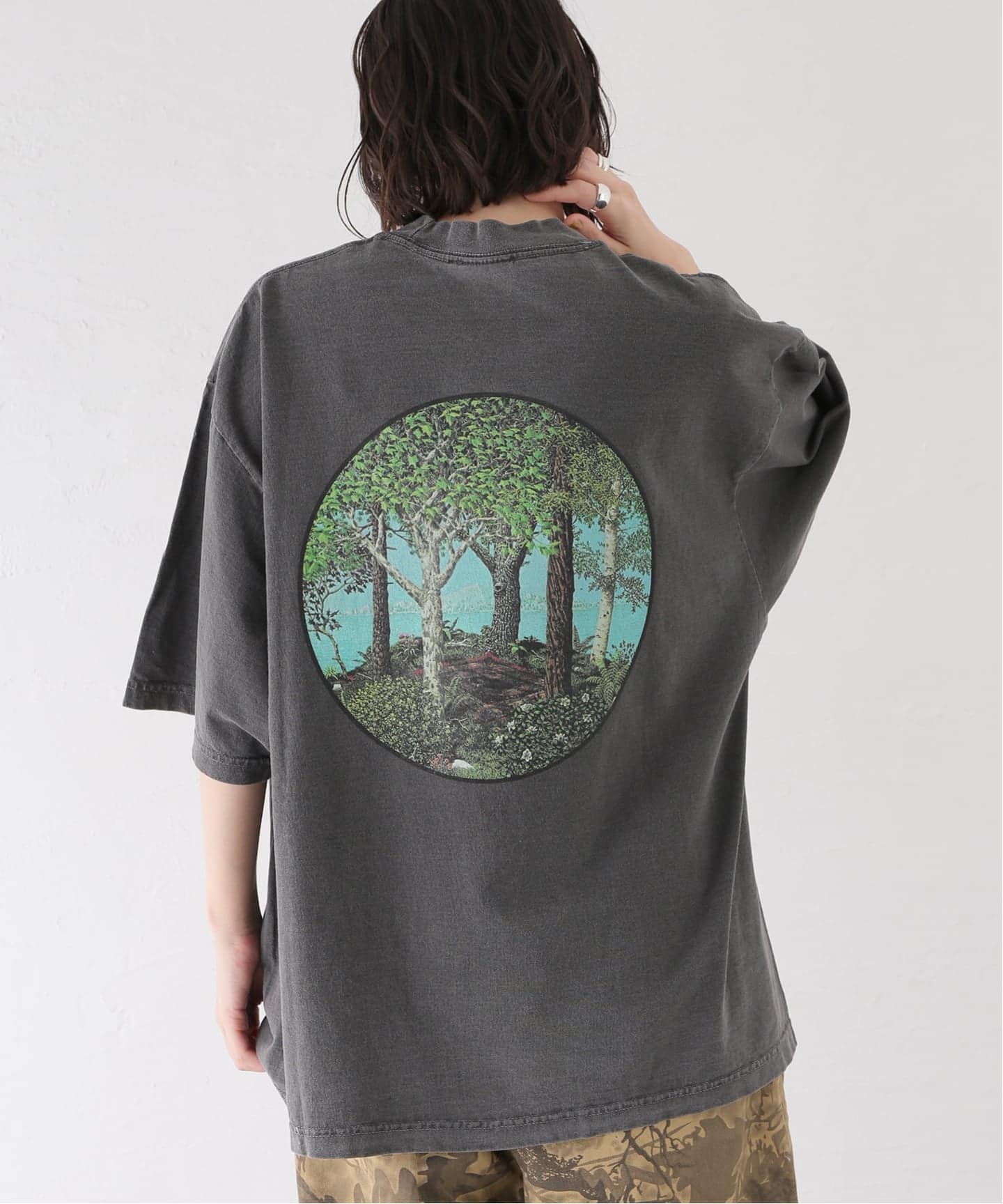 ISNESS MUSIC / イズネス ミュージック QV T-SHIRTS（Tシャツ