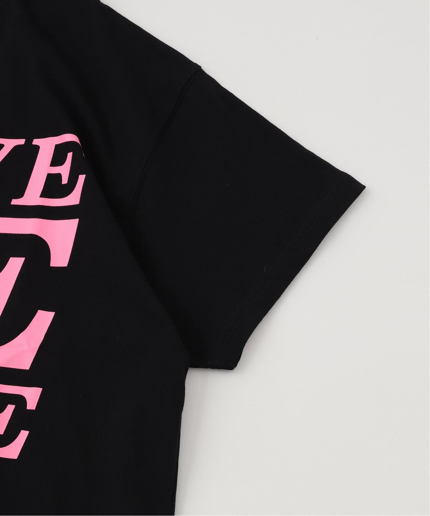 ADVISORY BOARD CRYSTALS / リーヴ ミー アローン 半袖 Tシャツ（T