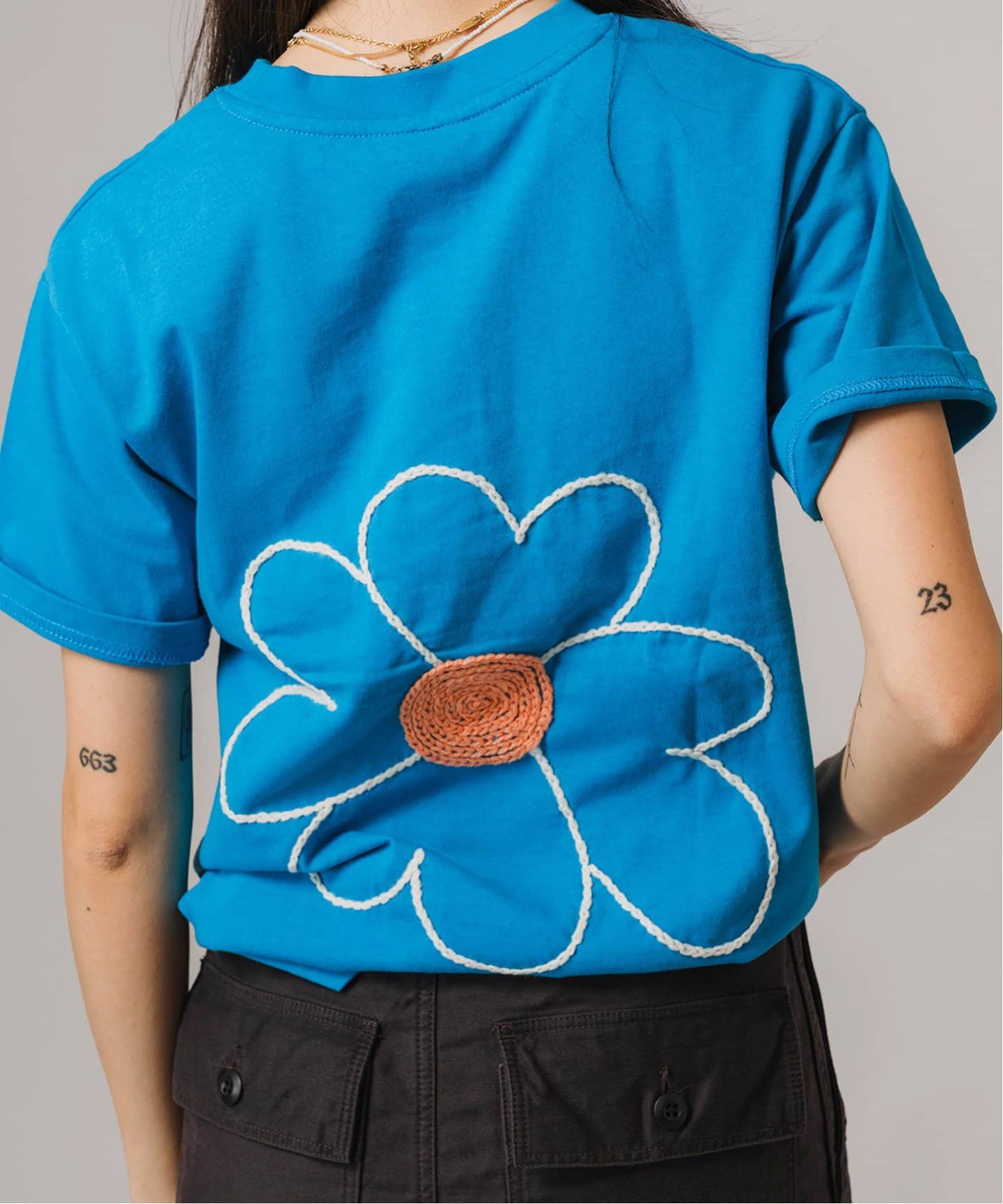 ChahChah /チャーチャー FLOWER WITH LOVE HAND S/S TEE（T