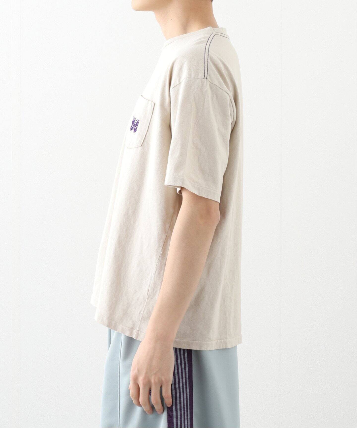 【関税込み】NEEDLES パープル Papillon & Floral Tシャツ SALE 20%OFF】[QV432]NEEDLES(ニードルズ)Needles x Kae Tanaka
