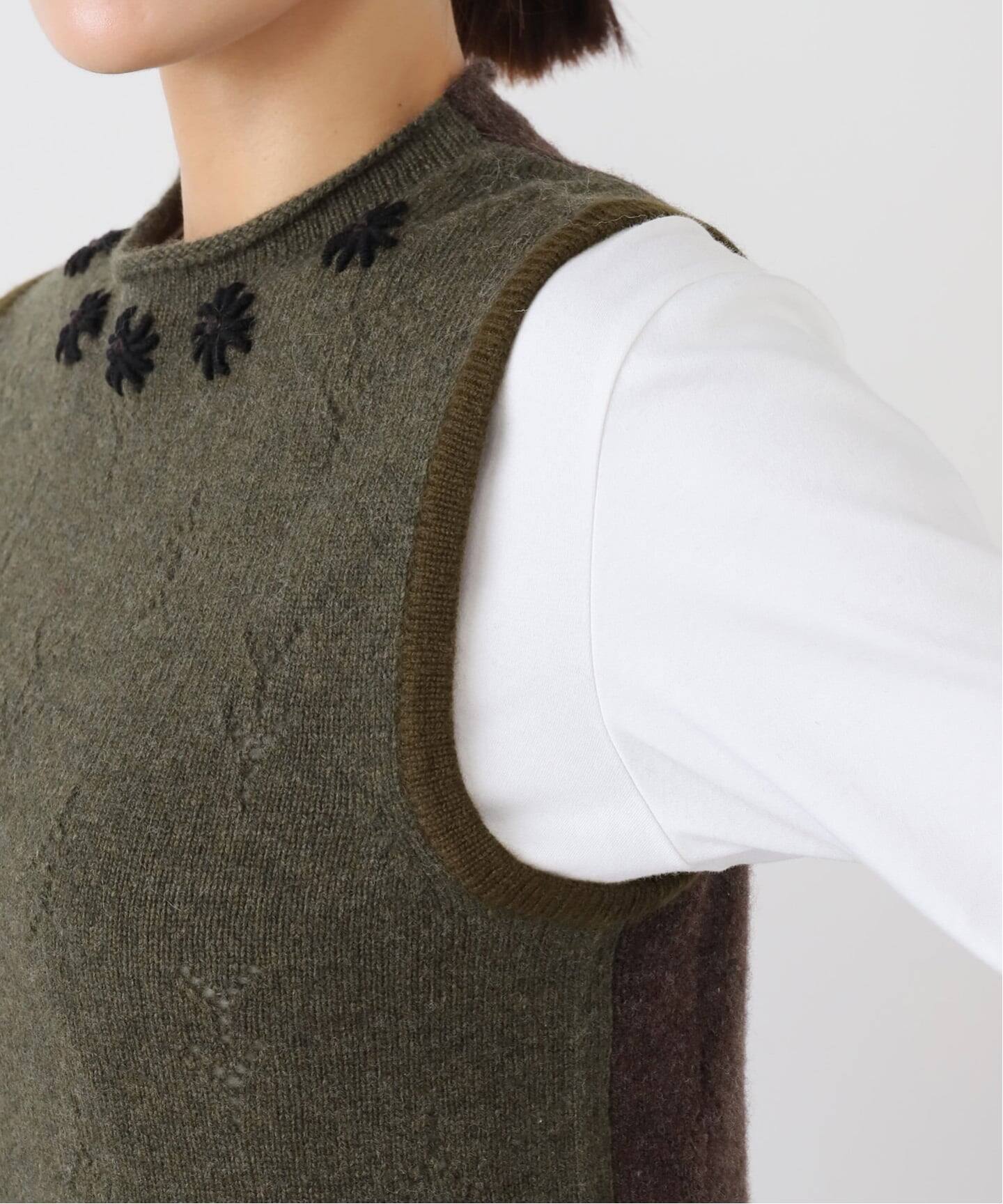 YANYAN DAISY CREW TANK YYW25-1361：ニットベスト（ニット／セーター