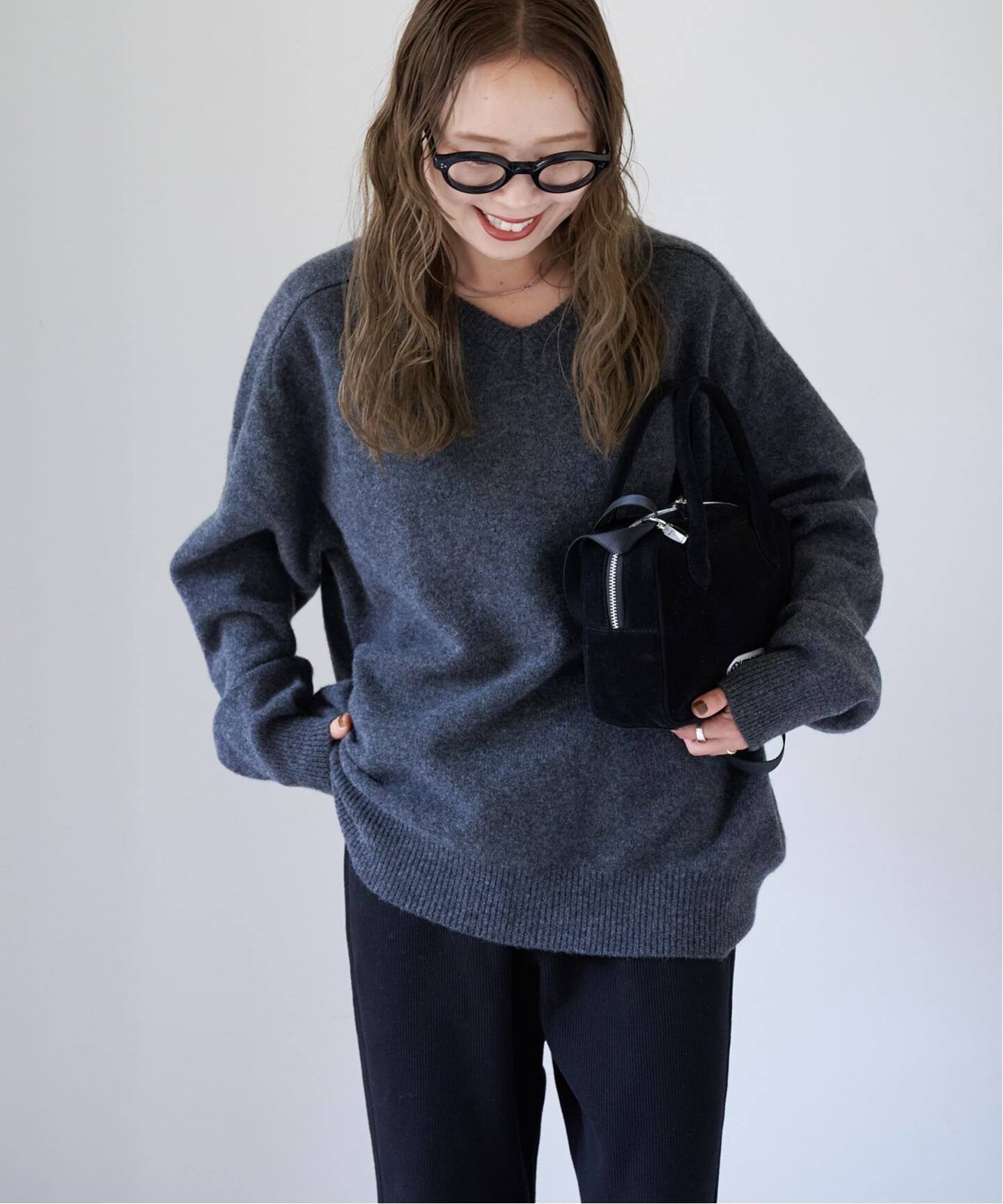 シグネチャー7G Vネックプルオーバー ウール100%（ニット／セーター