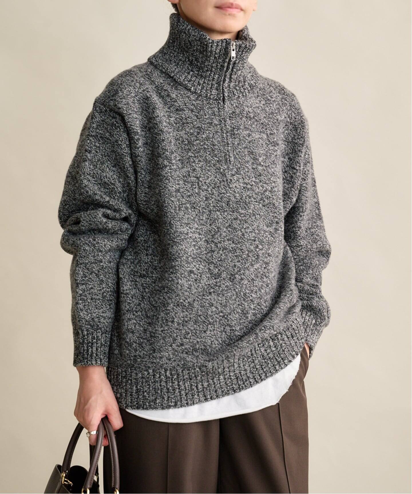 ATON LAMBS WOOL HALF ZIP SWEATER（ニット／セーター）｜BOICE FROM