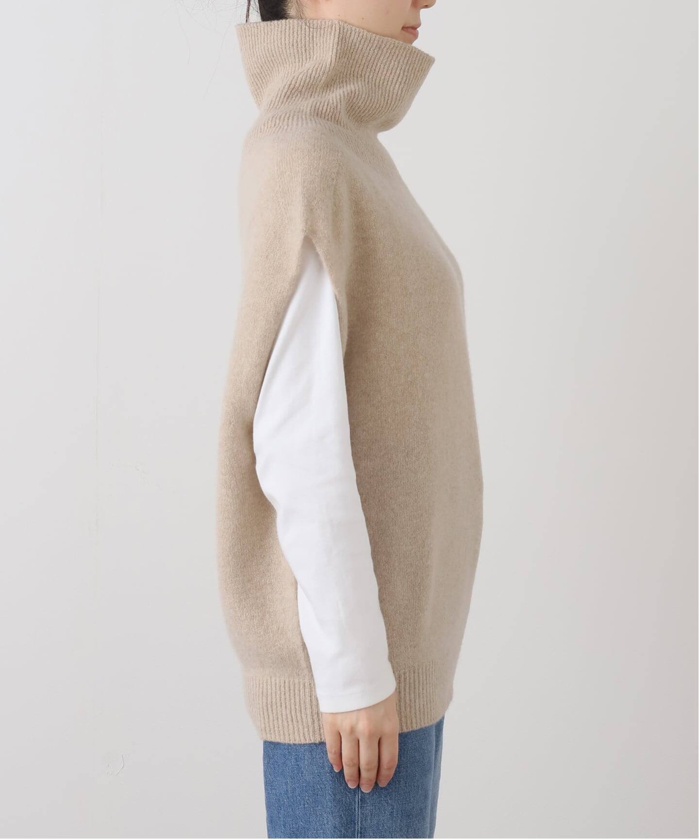 未使用 人気完売商品 spick&spanオフタートルニットベスト　ブラック スピック＆スパン Spick & Span 《WEB限定追加予約》オフタートル