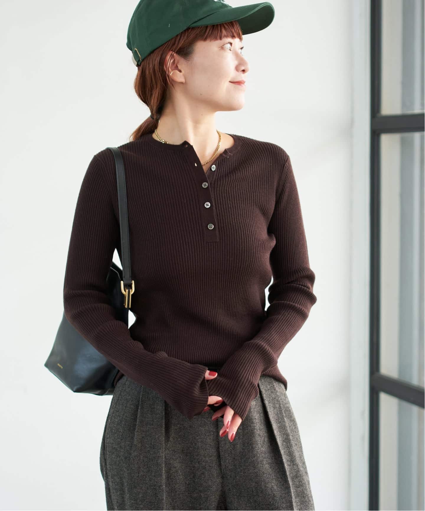 Spick and span SS24(完売品) ヘンリーネックプルオーバー Spick and span SS24(完売品) ヘンリーネックプルオーバー