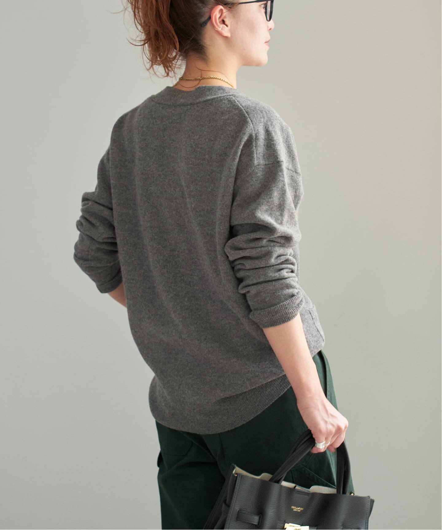 ロゴジャガードVネックカーディガン（カーディガン）｜Spick and Span