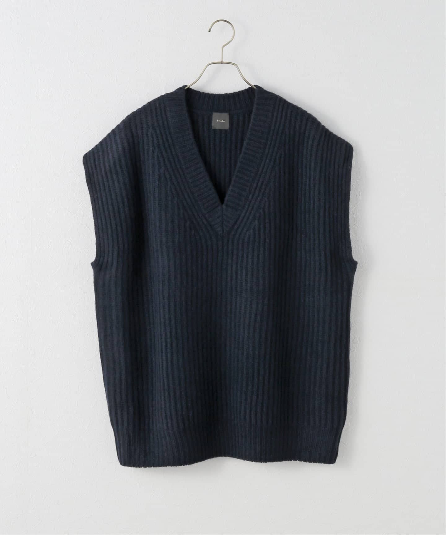 Spick & Span Vネック グレー 黒　ベスト　ジレ オーバーサイズVネックニットベスト（ベスト）｜Spick and Span