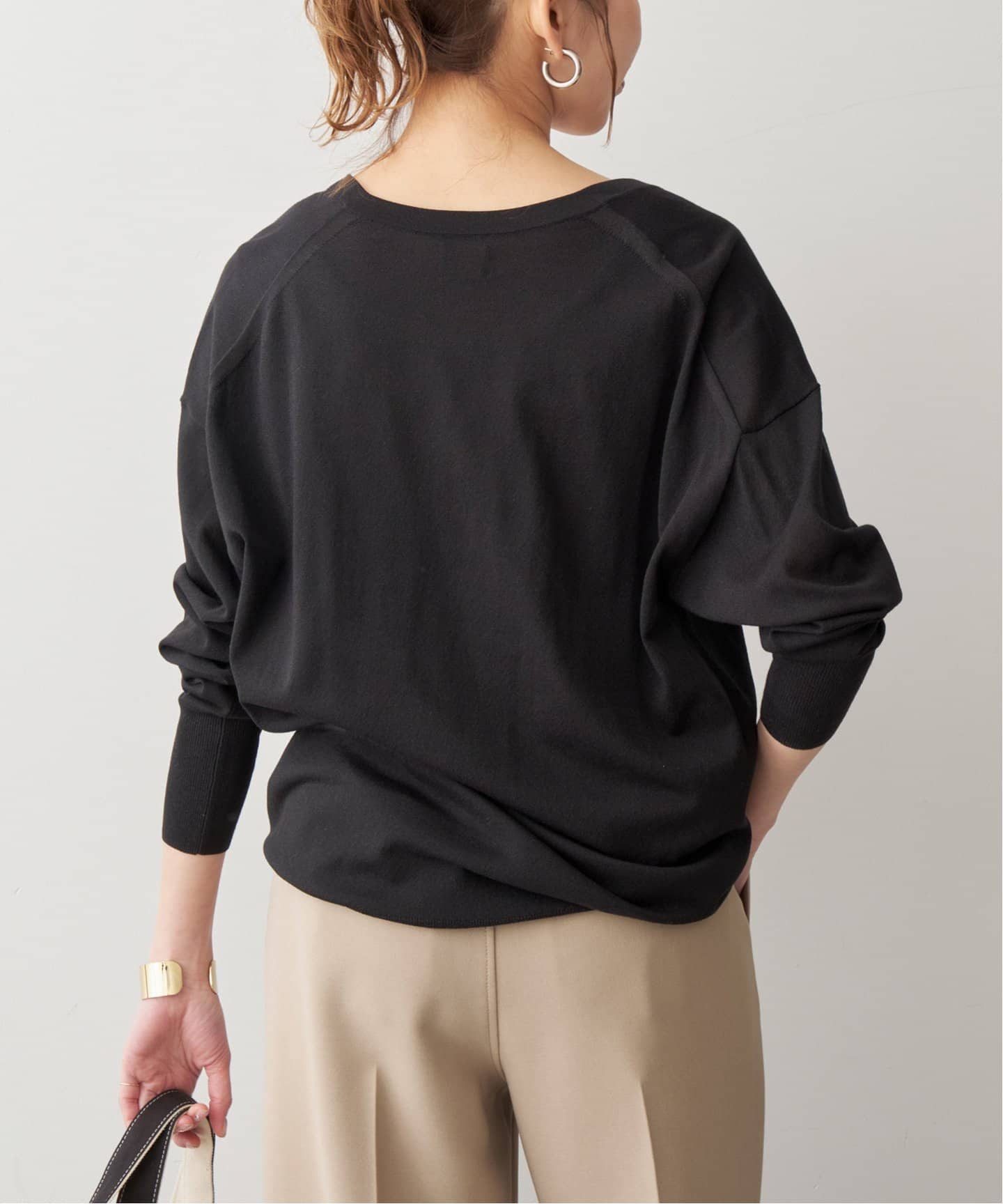 シルキーヤーンVネックプルオーバー（ニット／セーター）｜Spick