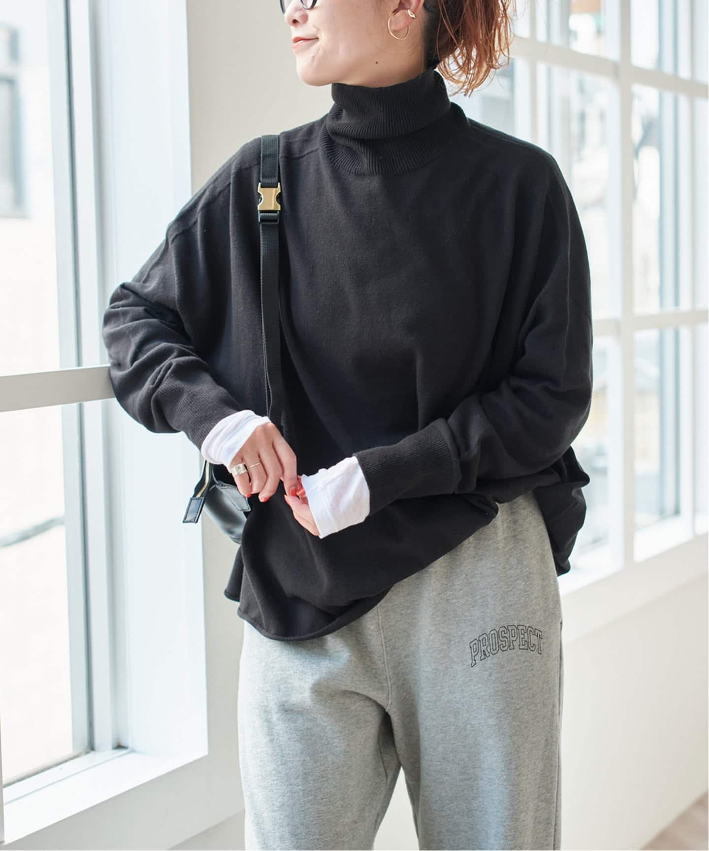 アパルトモン ワイド ルーズ 墨黒カットソー レイヤード 予約》手洗い可 / コットンバルキーヤーンルーズタートルプル