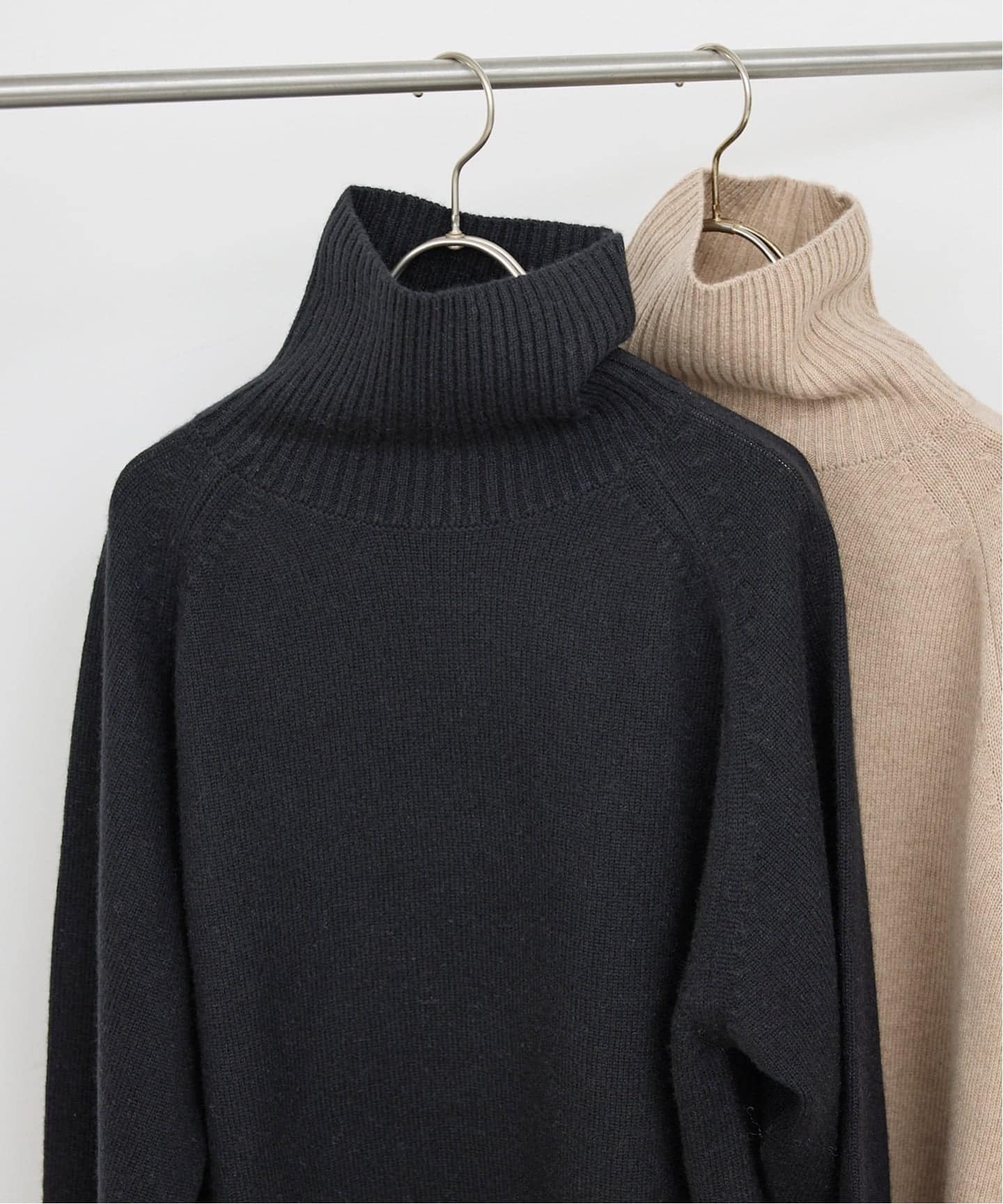 WEB限定カラー有り》ウールカシミヤ ラグランタートルニット（ニット