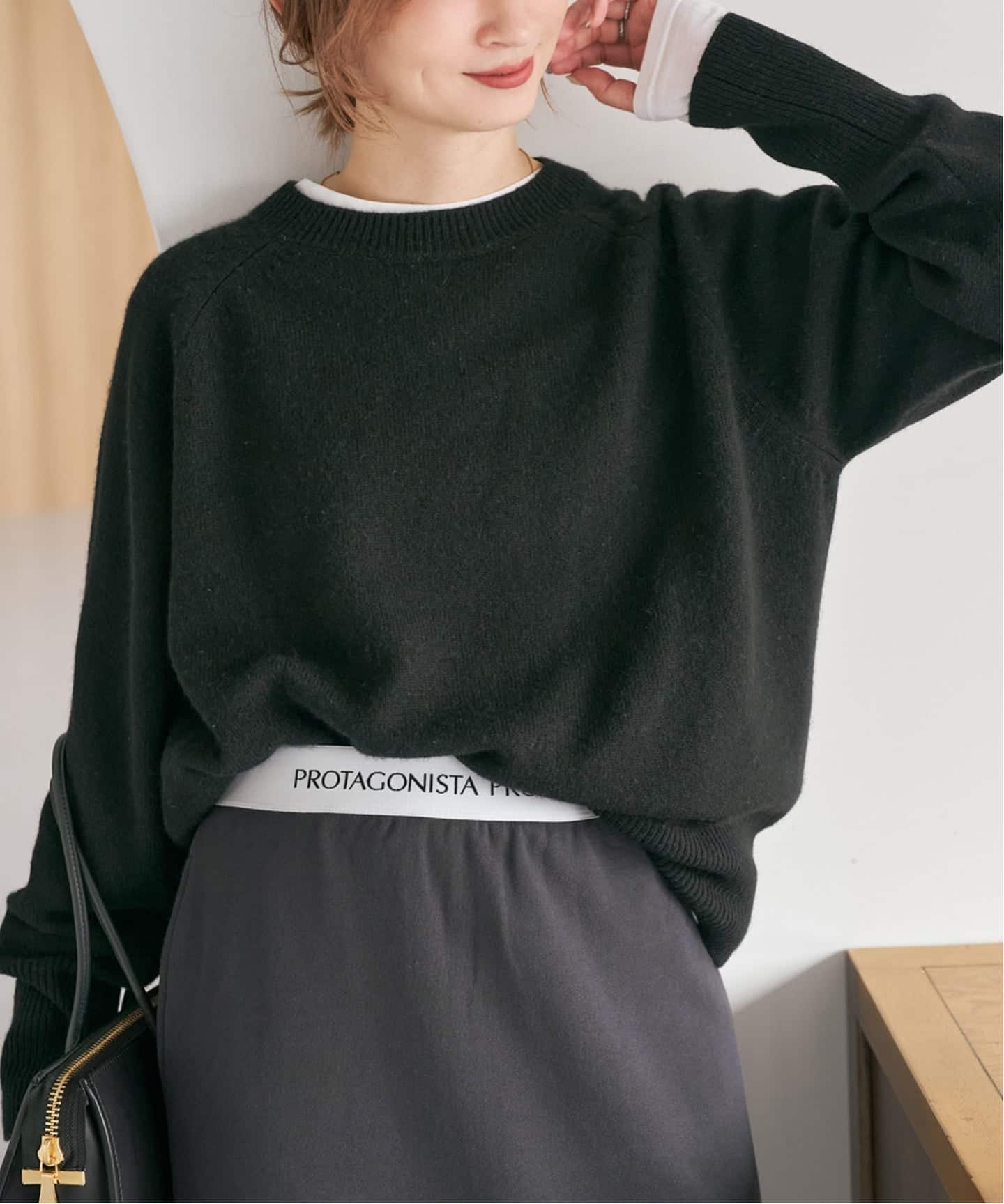 WEB限定カラー有り》ウールカシミヤ ラグランクルーネックニット