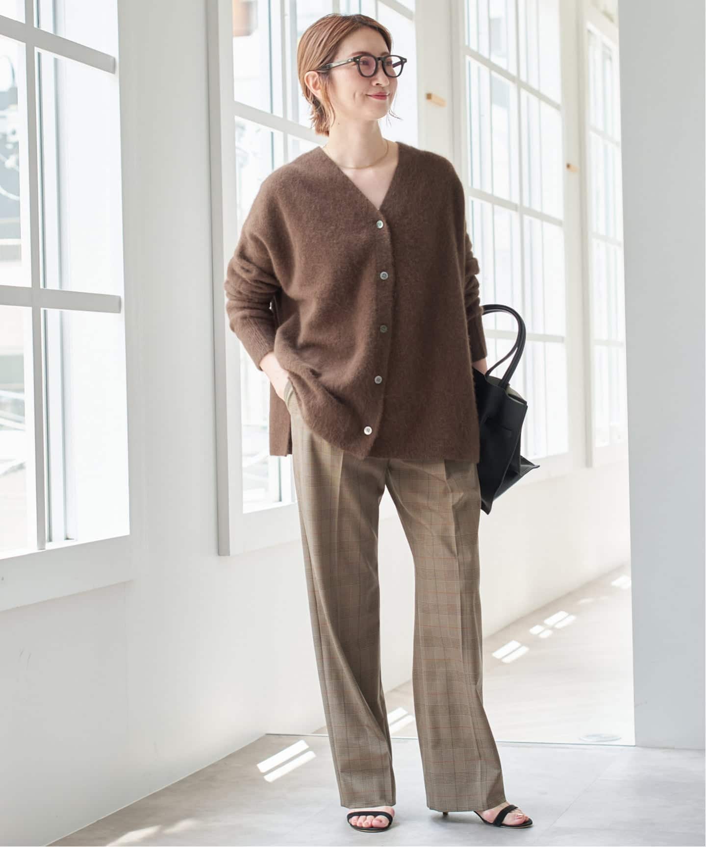 【新品・タグ付き】スピック＆スパンのフォックスカシミヤMIXVネックカーディガン 新品・タグ付き】スピック＆スパンのフォックスカシミヤMIXV