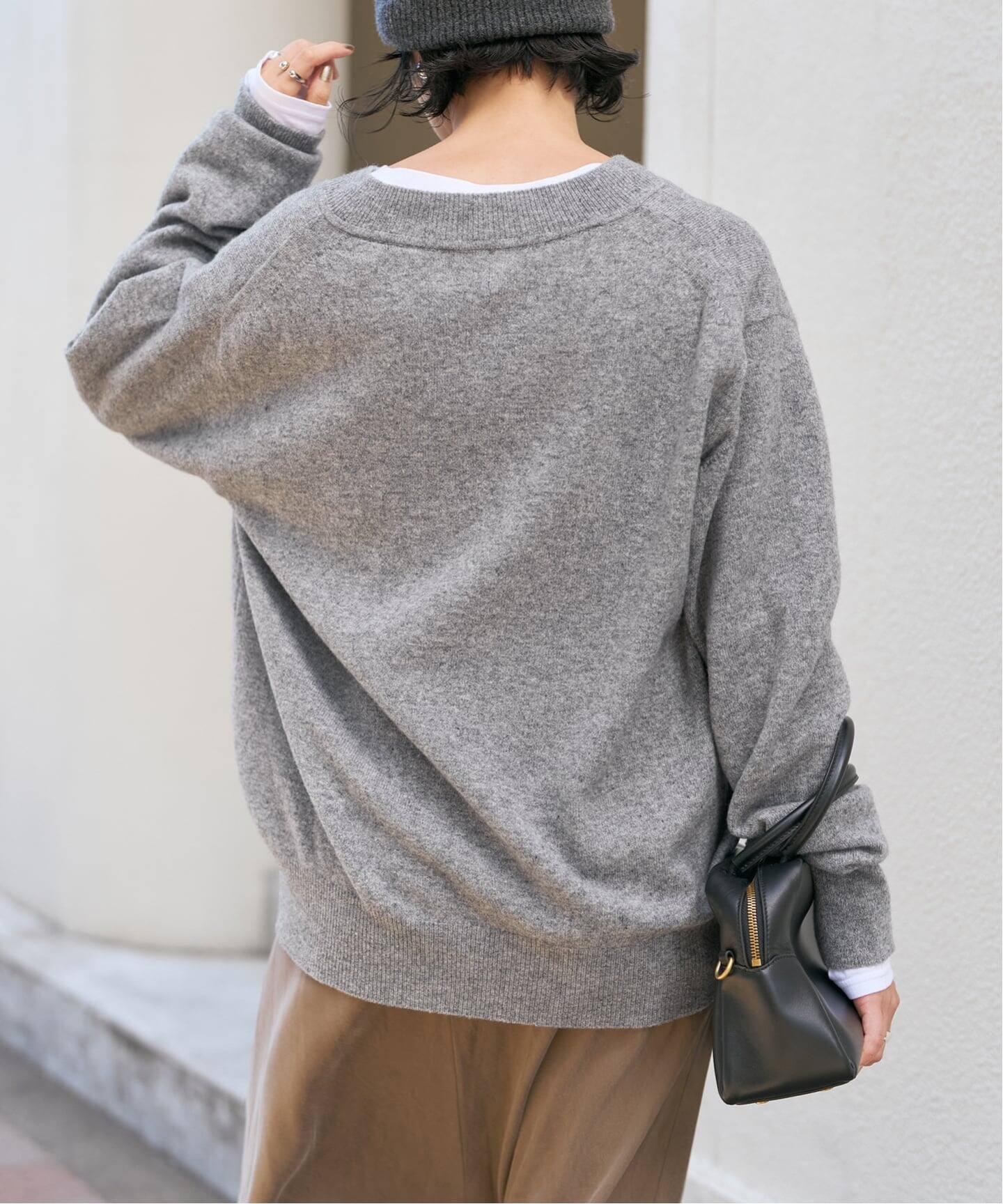 WEB限定カラー有り》カシミヤ混Vネックプルオーバー（ニット／セーター