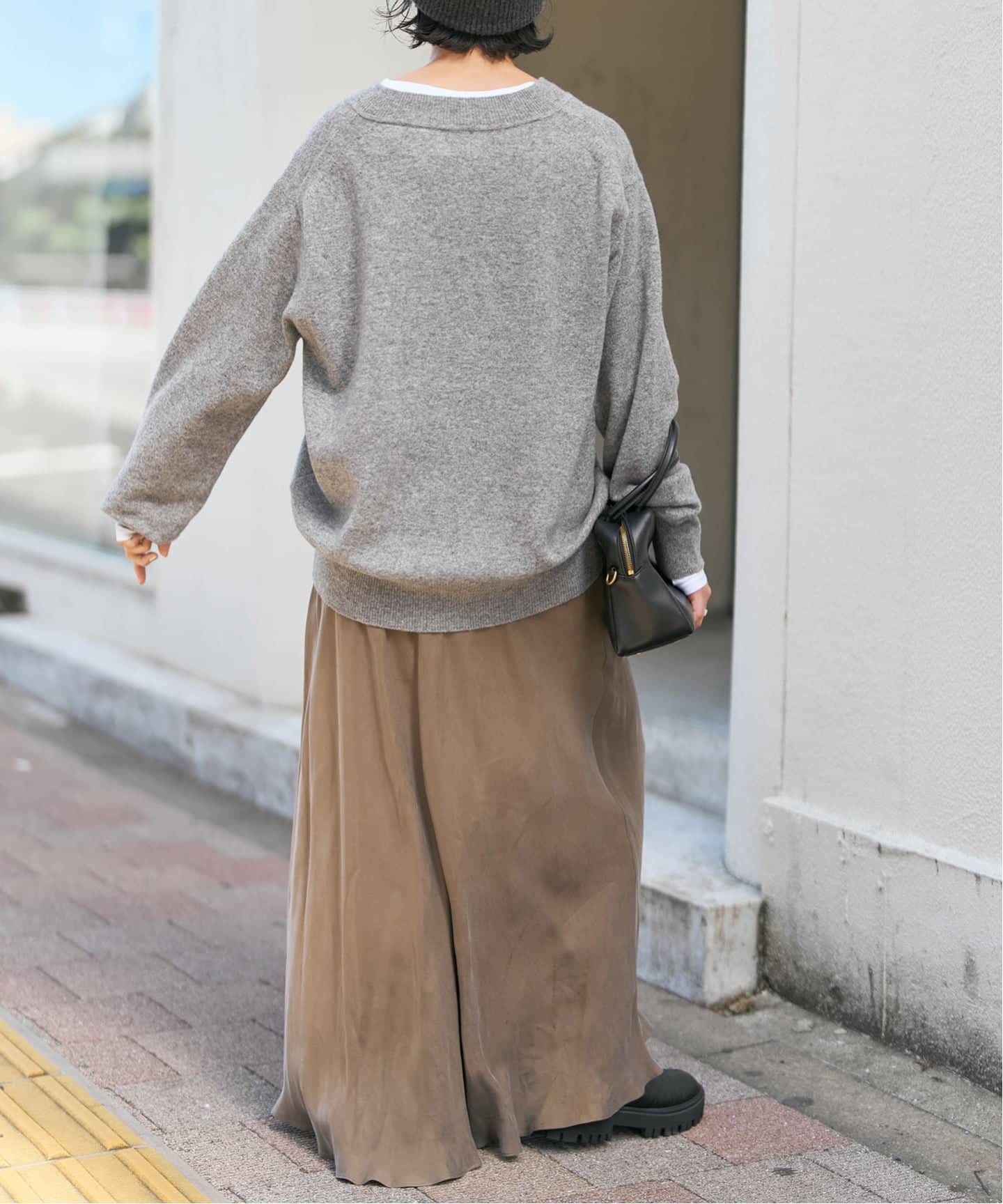 WEB限定カラー有り》カシミヤ混Vネックプルオーバー（ニット／セーター