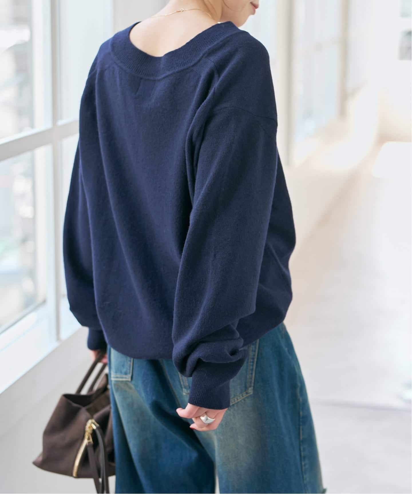 WEB限定カラー有り》カシミヤ混Vネックプルオーバー（ニット／セーター