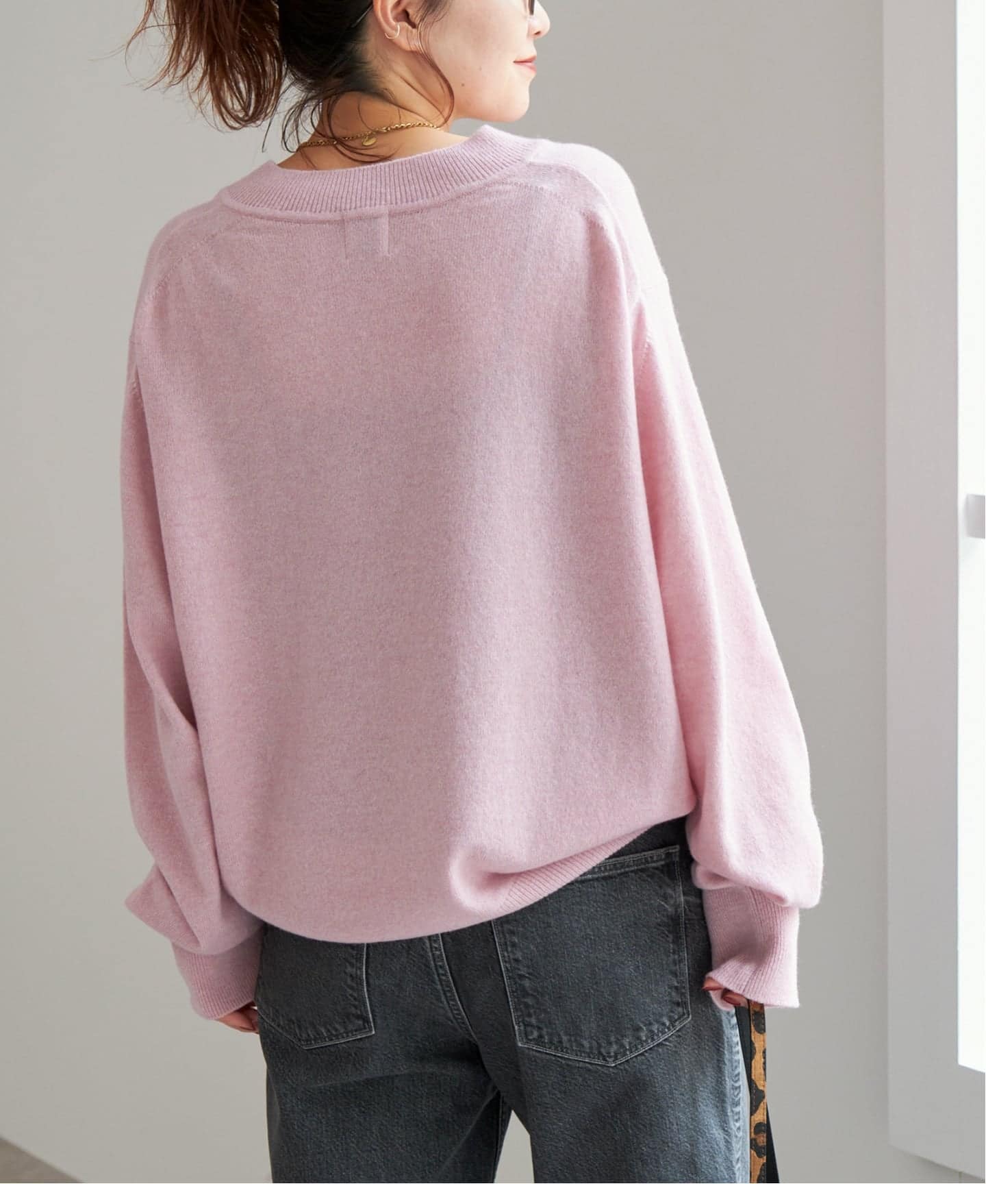 WEB限定カラー有り》カシミヤ混Vネックプルオーバー（ニット／セーター