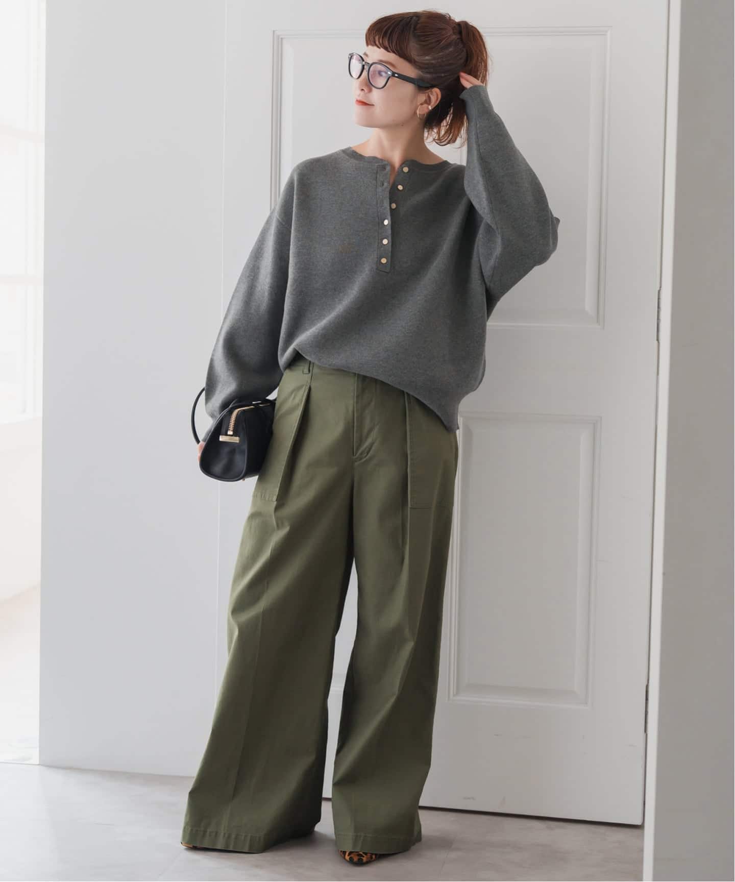 WEB限定》メタルボタンヘンリーネックニット（ニット／セーター