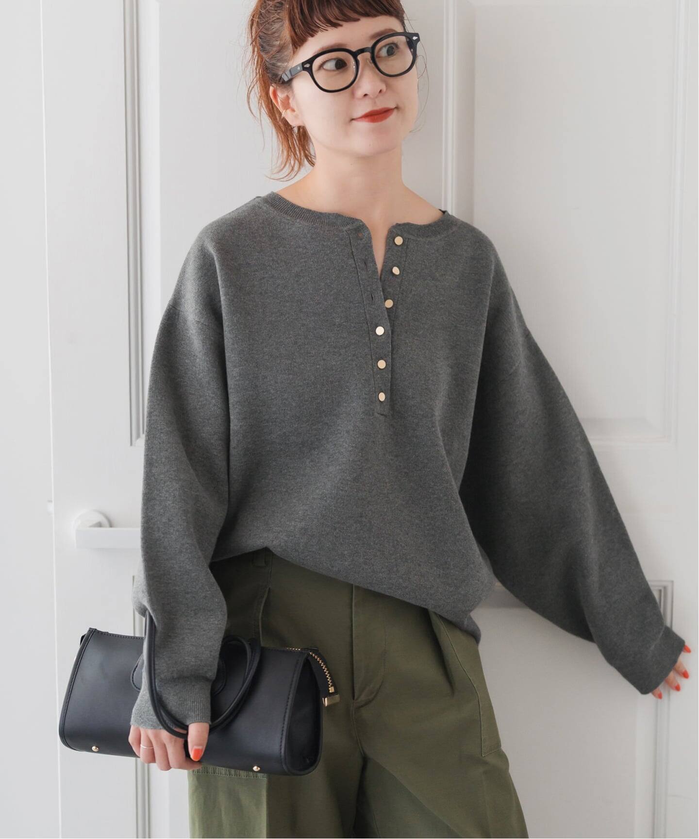 WEB限定》メタルボタンヘンリーネックニット（ニット／セーター