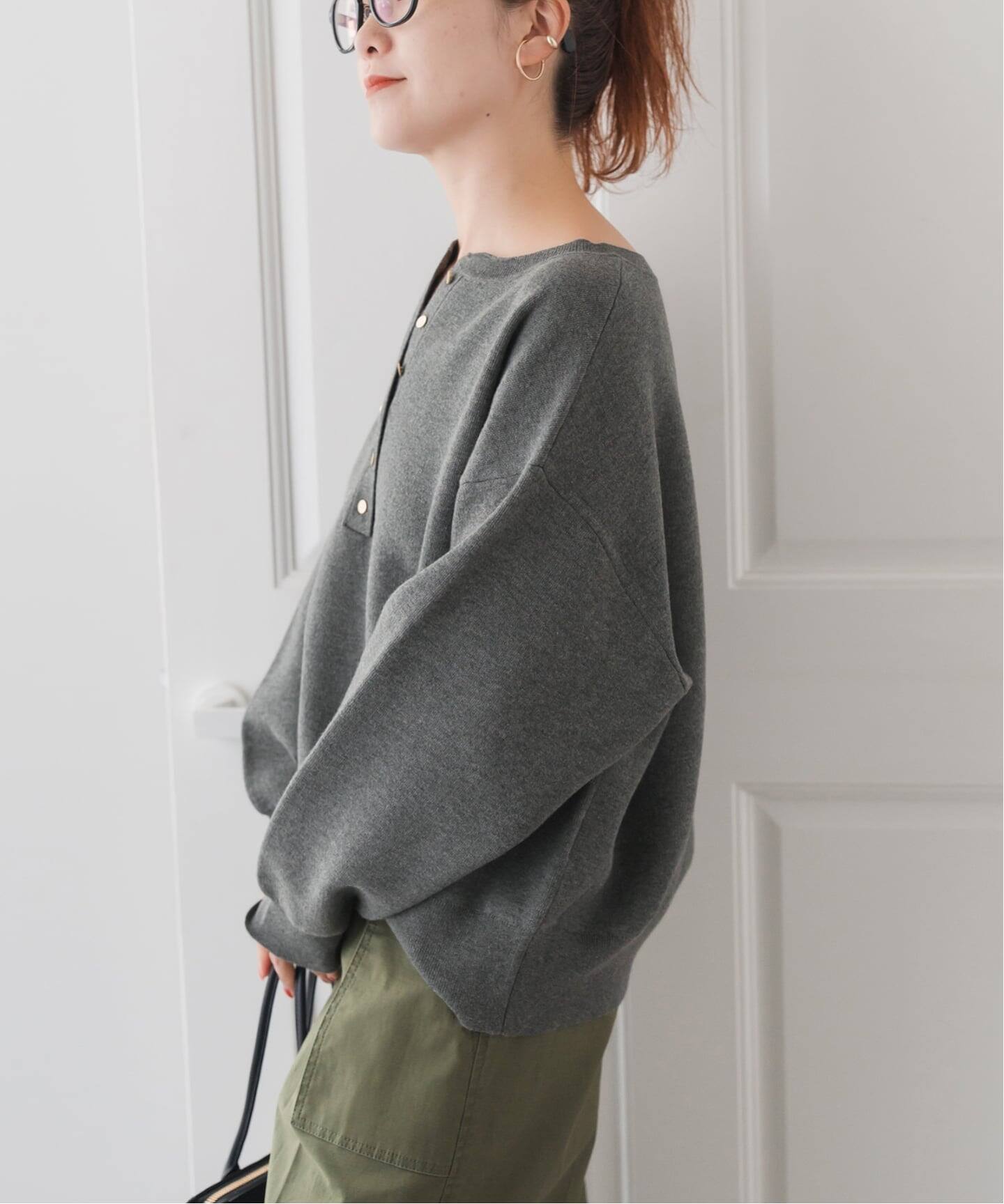 WEB限定 / 追加予約》メタルボタンヘンリーネックニット(ニット WEB限定 / 追加予約》メタルボタンヘンリーネックニット(ニット