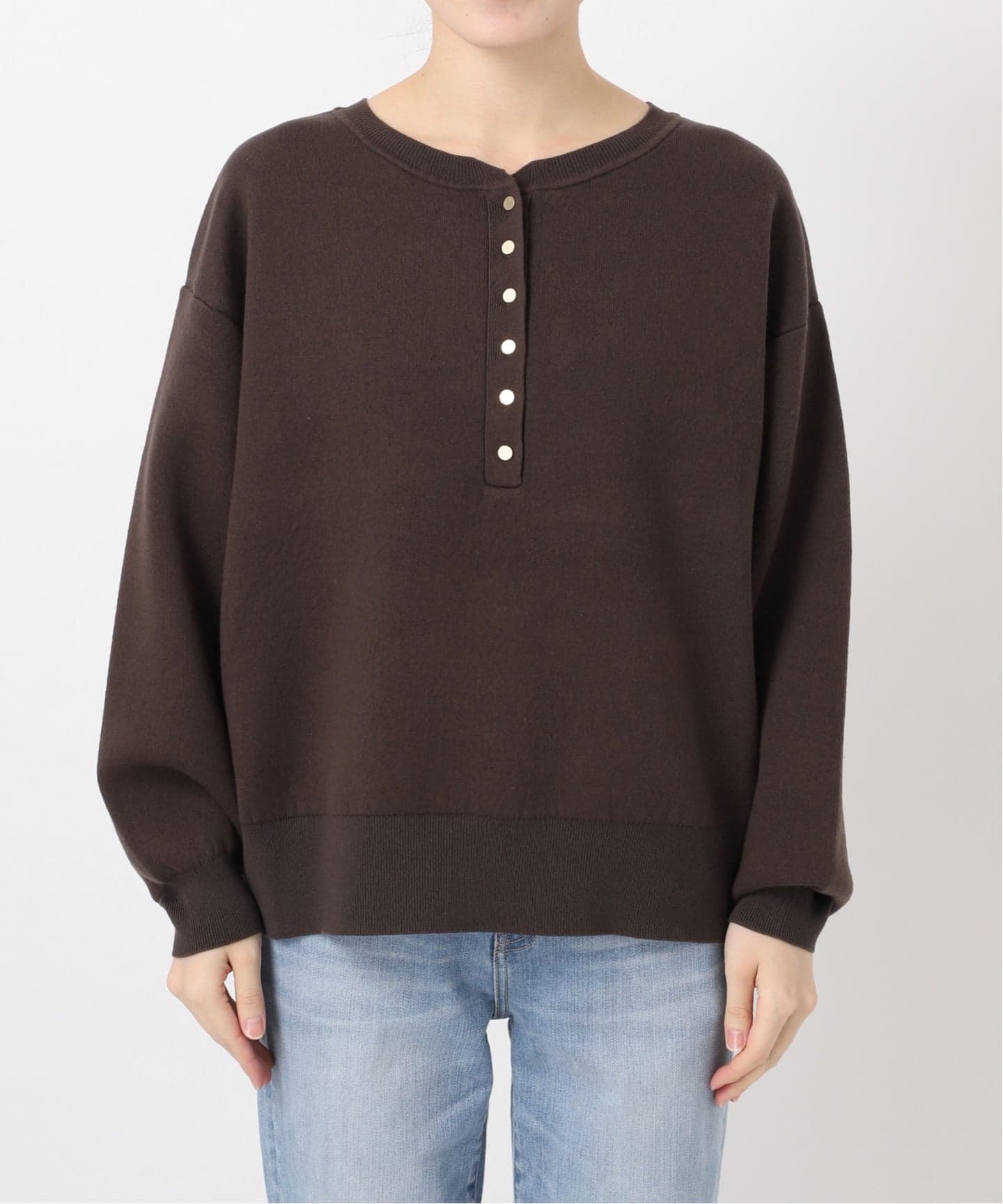 WEB限定カラー有り / 追加3予約》メタルボタンヘンリーネックニット
