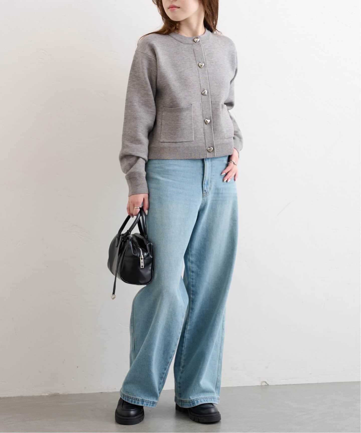 Spick & Span（スピックアンドスパン）の「パールボタンクルー