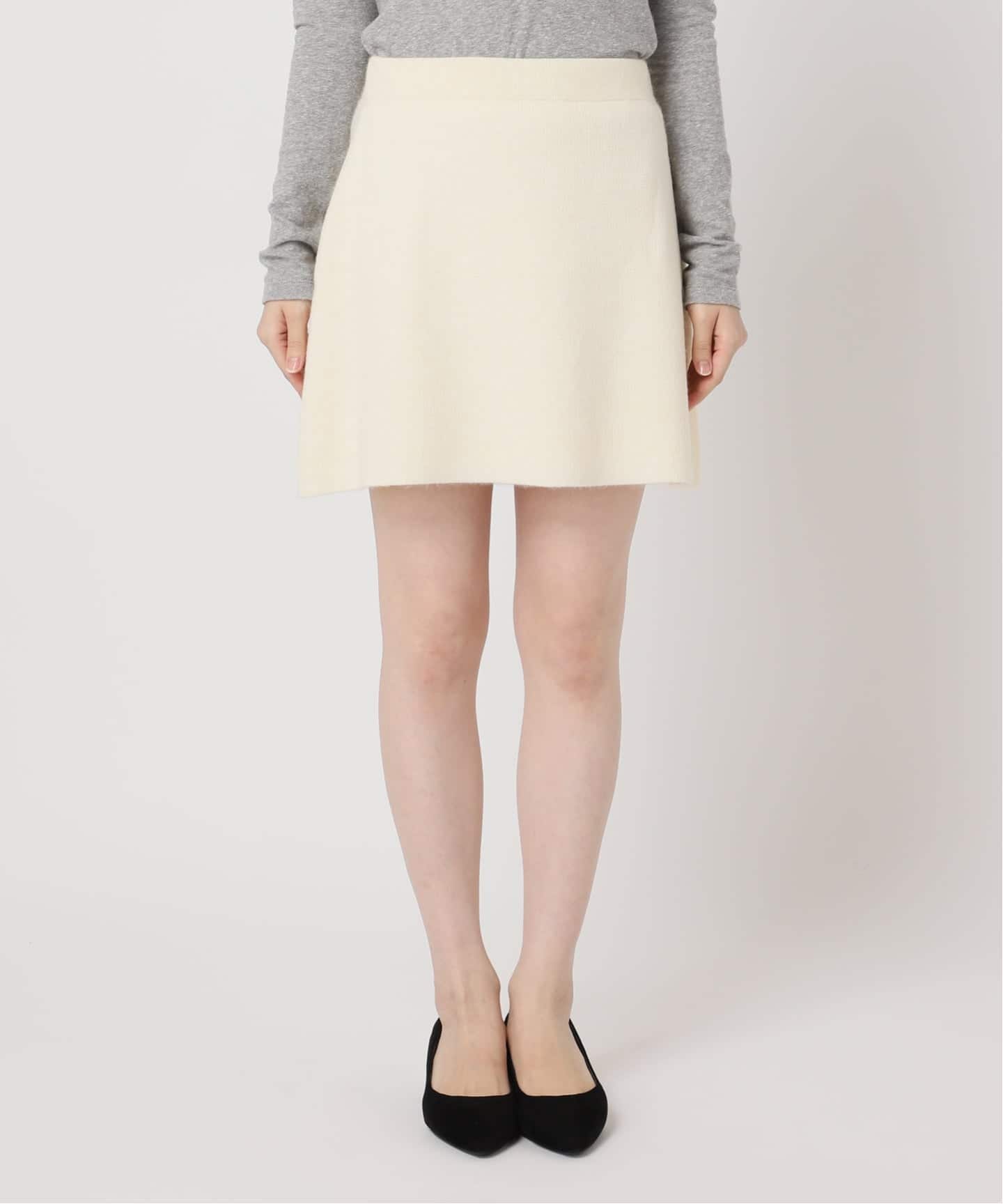 スカート Fluffy mini skirt COLDEST WINTER FUR MINI SKIRT IN WHITE – AKIRA