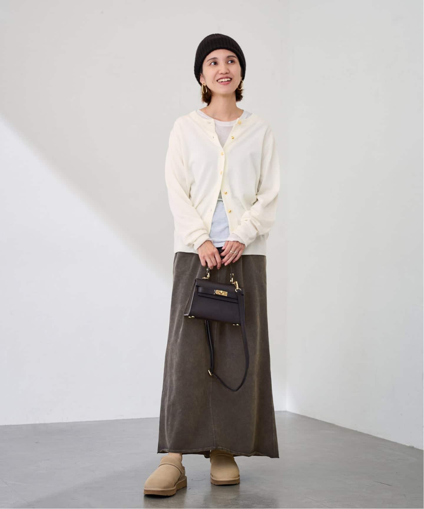 フレーワークイタリアヤーン CO Vネックカーディガン 完売 フレー