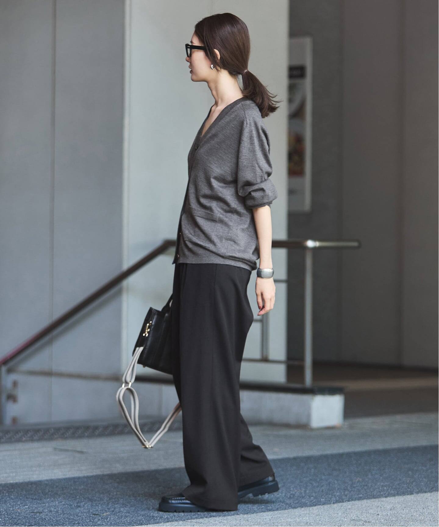 フレーワークイタリアヤーン CO Vネックカーディガン　完売 フレーワークイタリアヤーン CO Vネックカーディガン 完売