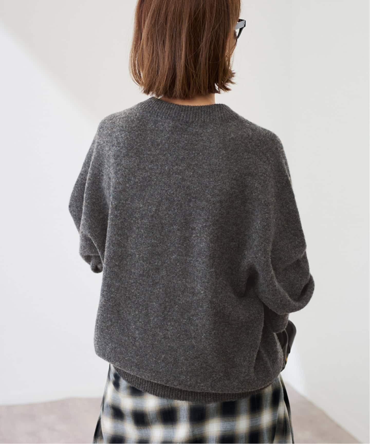 クルーネック ミドルゲージプルオーバー（ニット／セーター