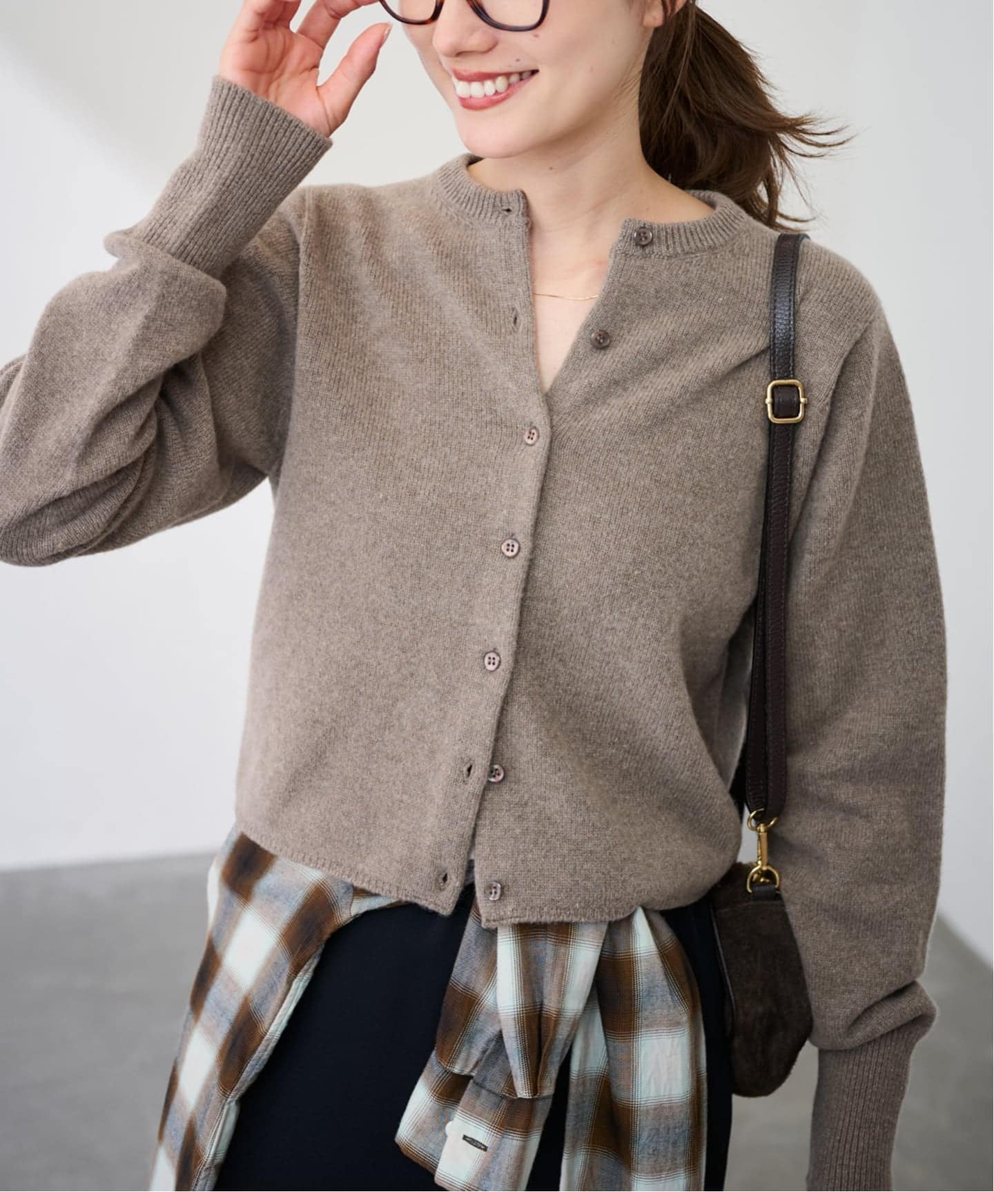 【完売品、新品】FRAMeWORK 圧縮ウールクルーネックカーディガン 圧縮ウールクルーネックカーディガン（カーディガン）｜FRAMeWORK