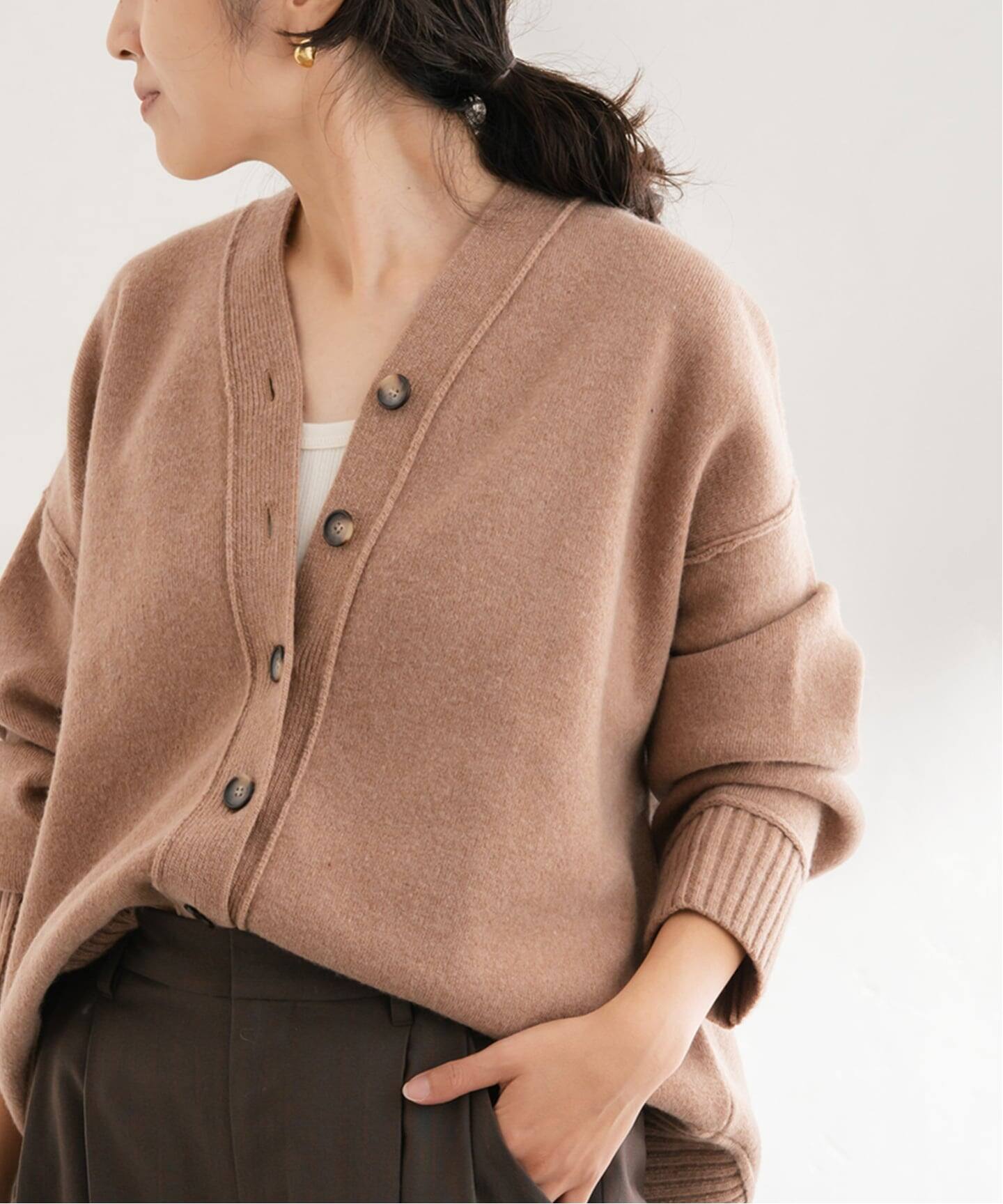 美品 FRAMeWORK フレームワーク アゼVネックカーディガン FRAMeWORK(フレームワーク) アゼVネックカーディガン22-080-220-6280-4