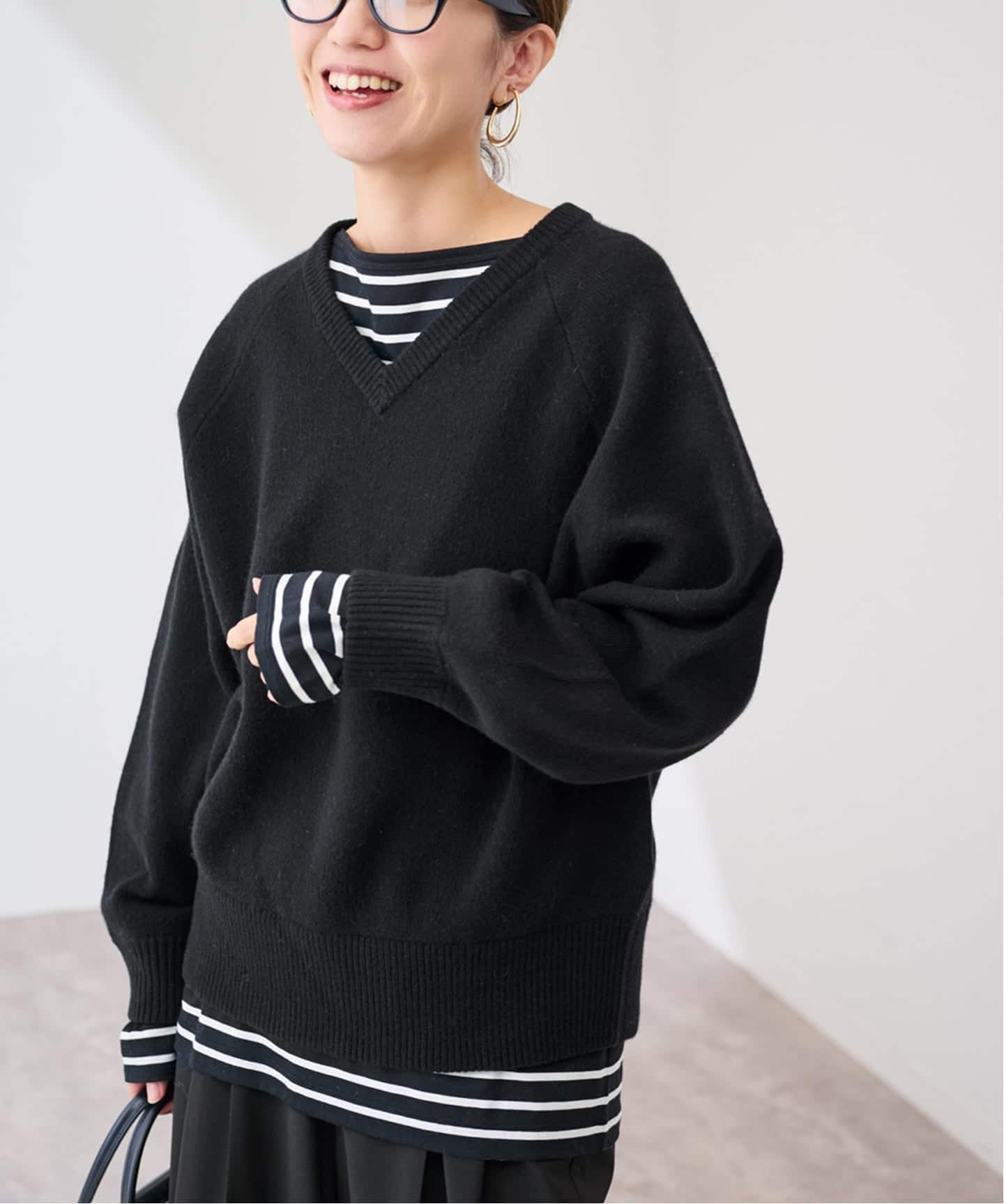 AQUA Vネックプルオーバー ブラック ≪WEB限定 / 追加≫AQUA Vネックプルオーバー（ニット／セーター