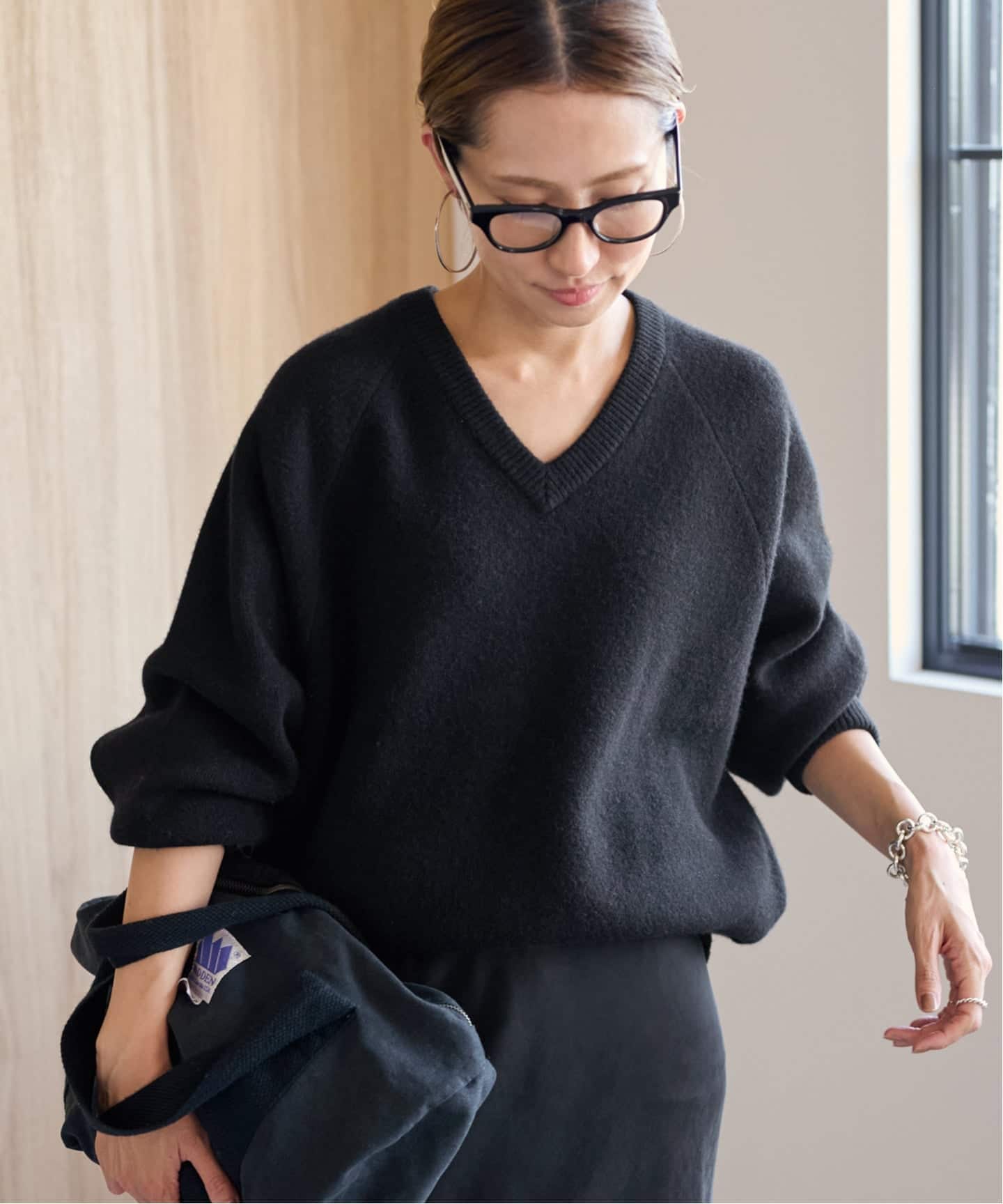 FRAMeWORK AQUA Vネックプルオーバー ニット　黒 ≪WEB限定 / 追加≫AQUA Vネックプルオーバー（ニット／セーター