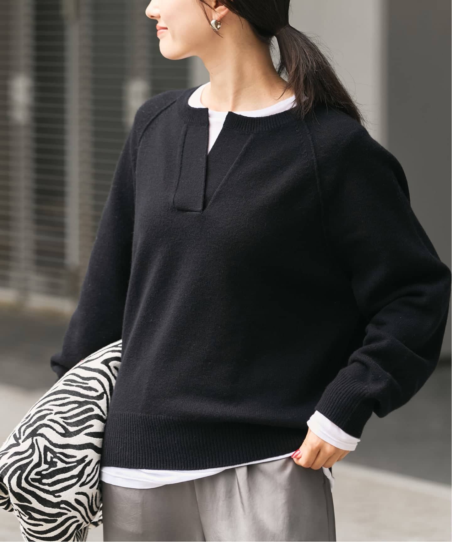 美品✨FRAMeWORKミドルゲージテンジクヘンリープルオーバー ニット グレー ≪追加≫ミドルゲージテンジクヘンリープルオーバー（ニット／セーター